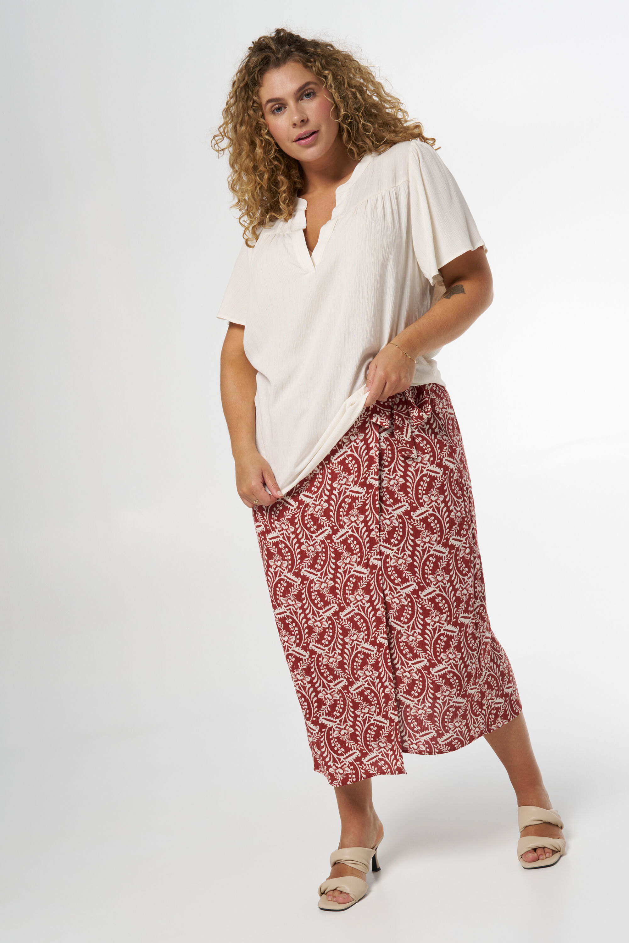 Blusa con manga mariposa image number 5