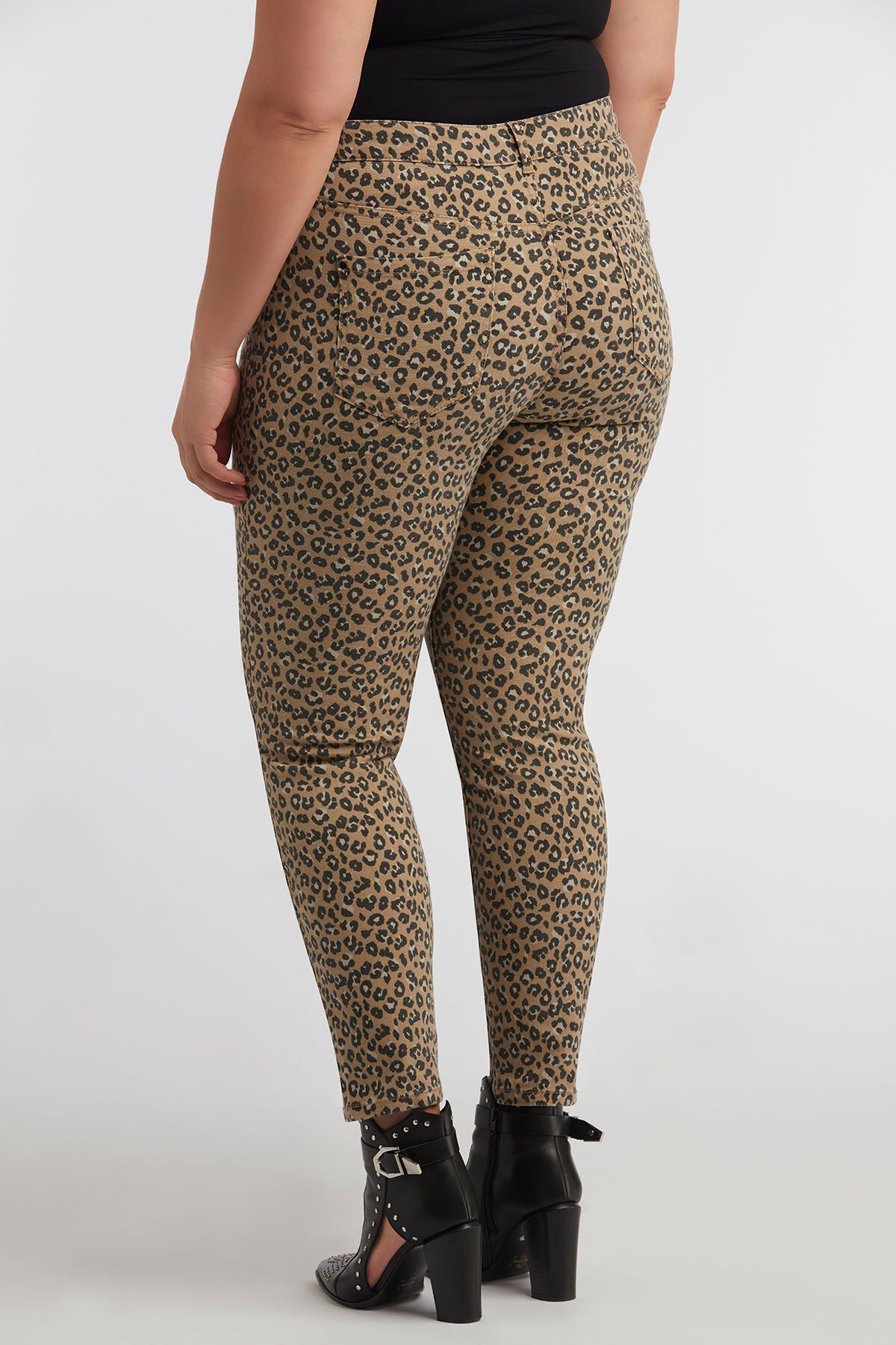 Pantalones de animal image number 5