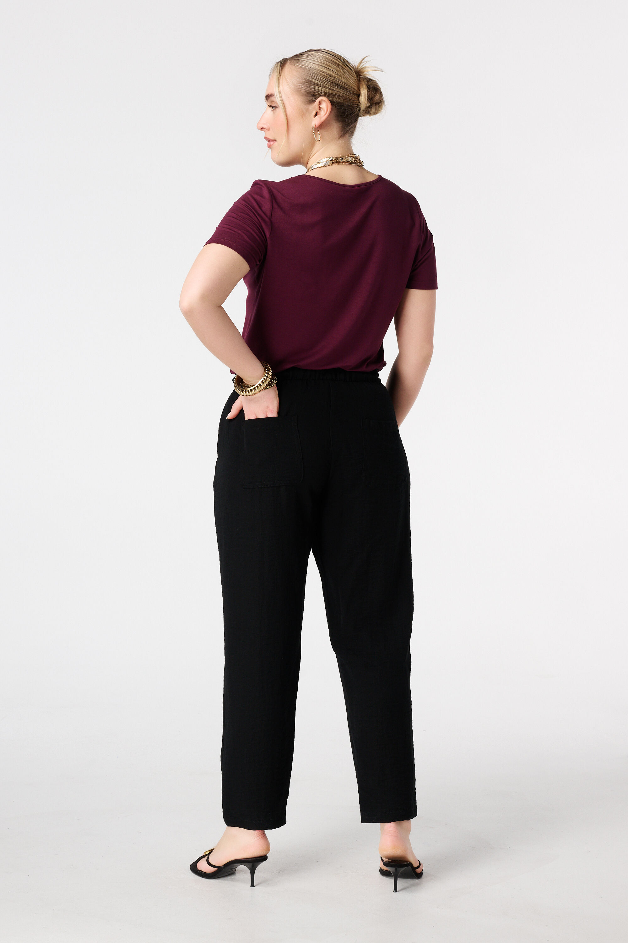 Pantal&oacute;n straight leg image number 3