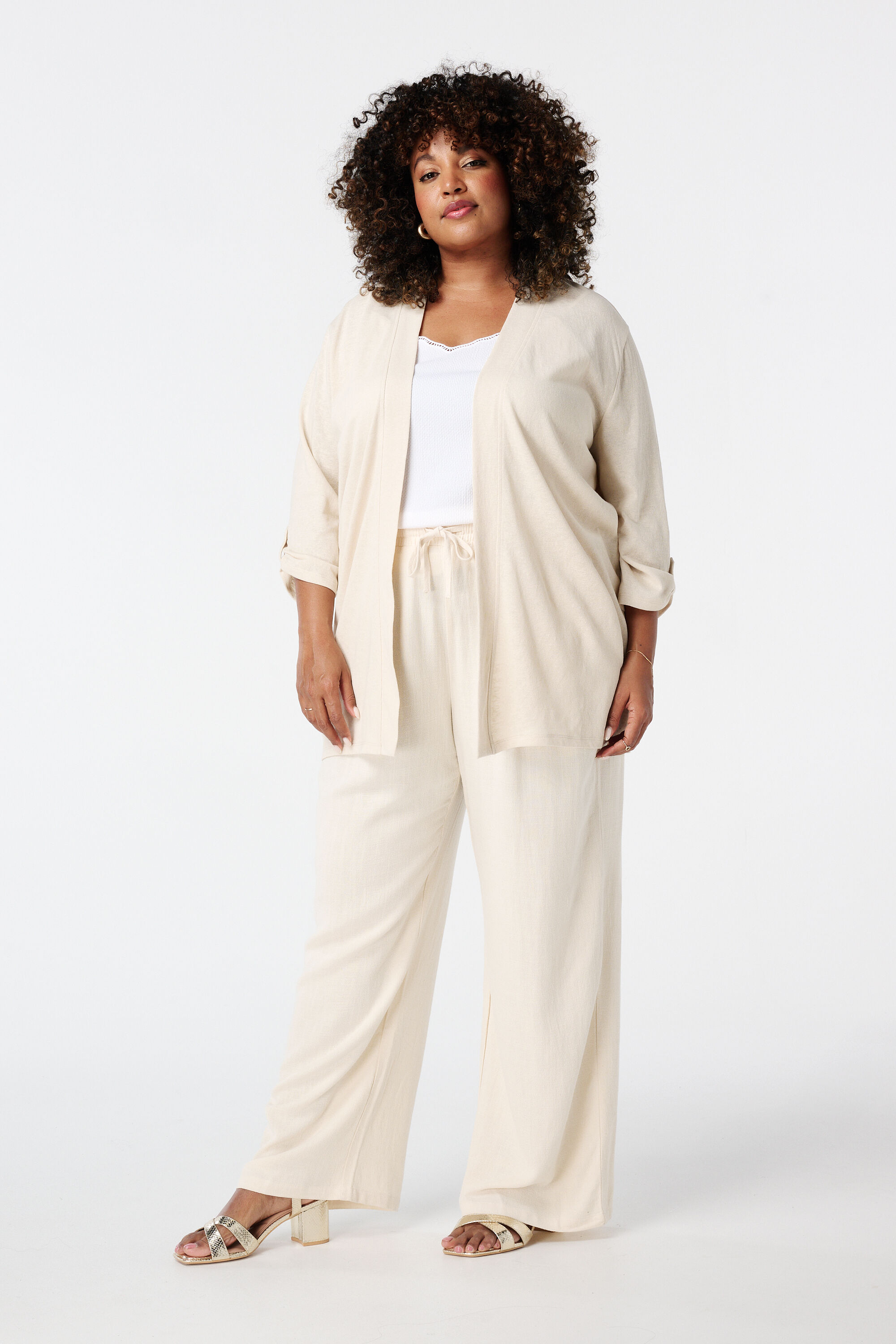 C&aacute;rdigan con manga tres cuartos image number 5