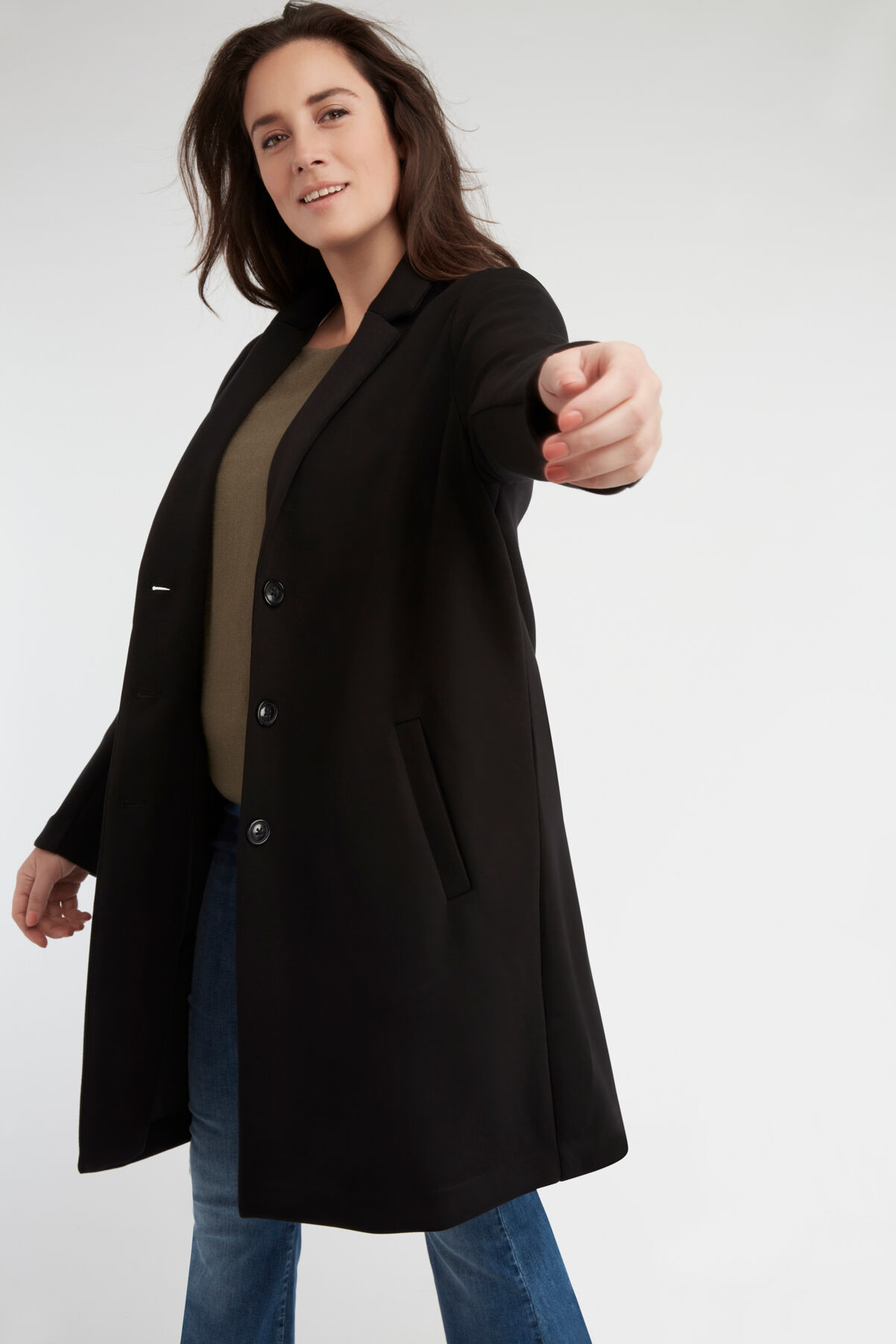 Abrigo con solapas image number 3