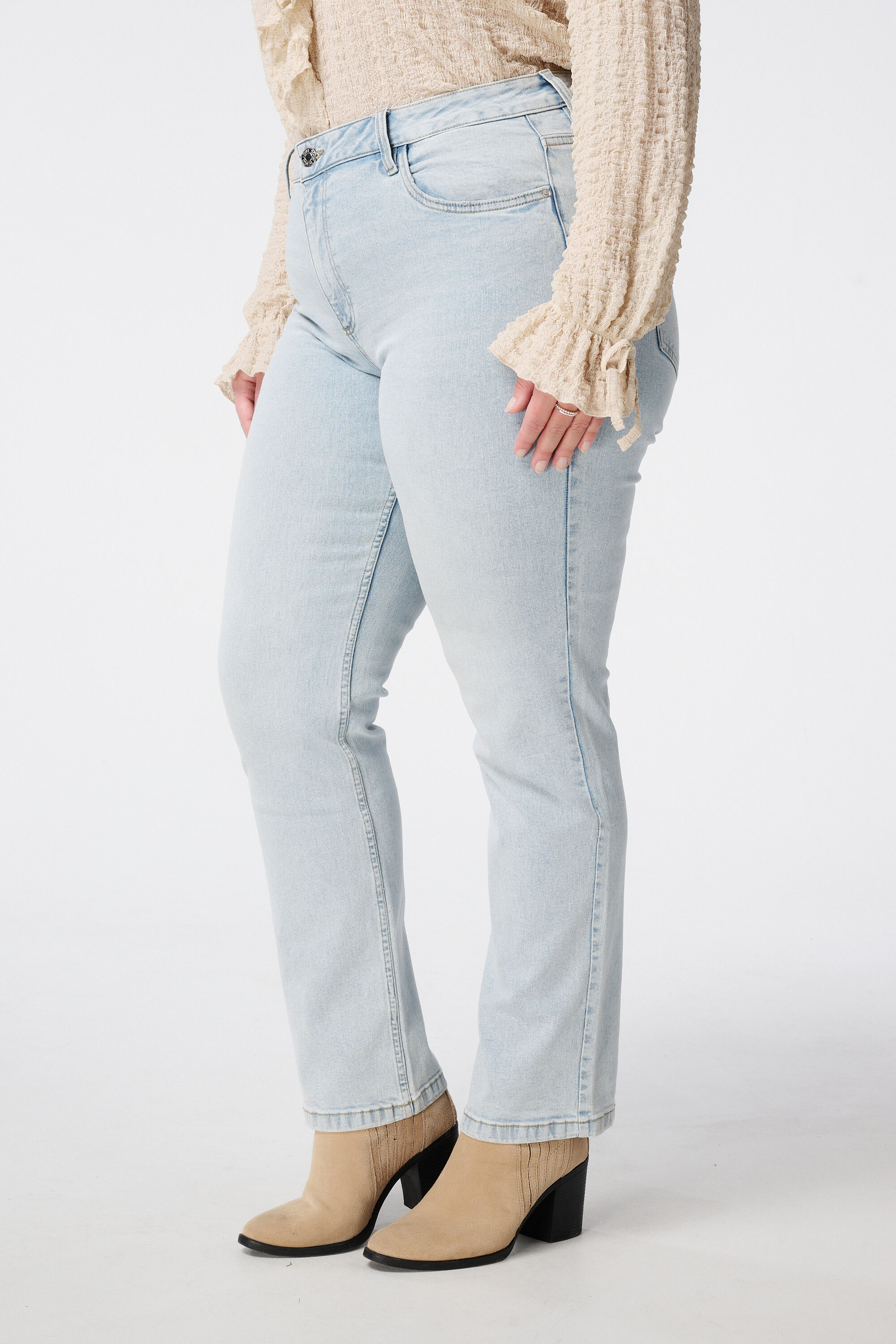 Vaqueros LILY de pernera recta image number 5