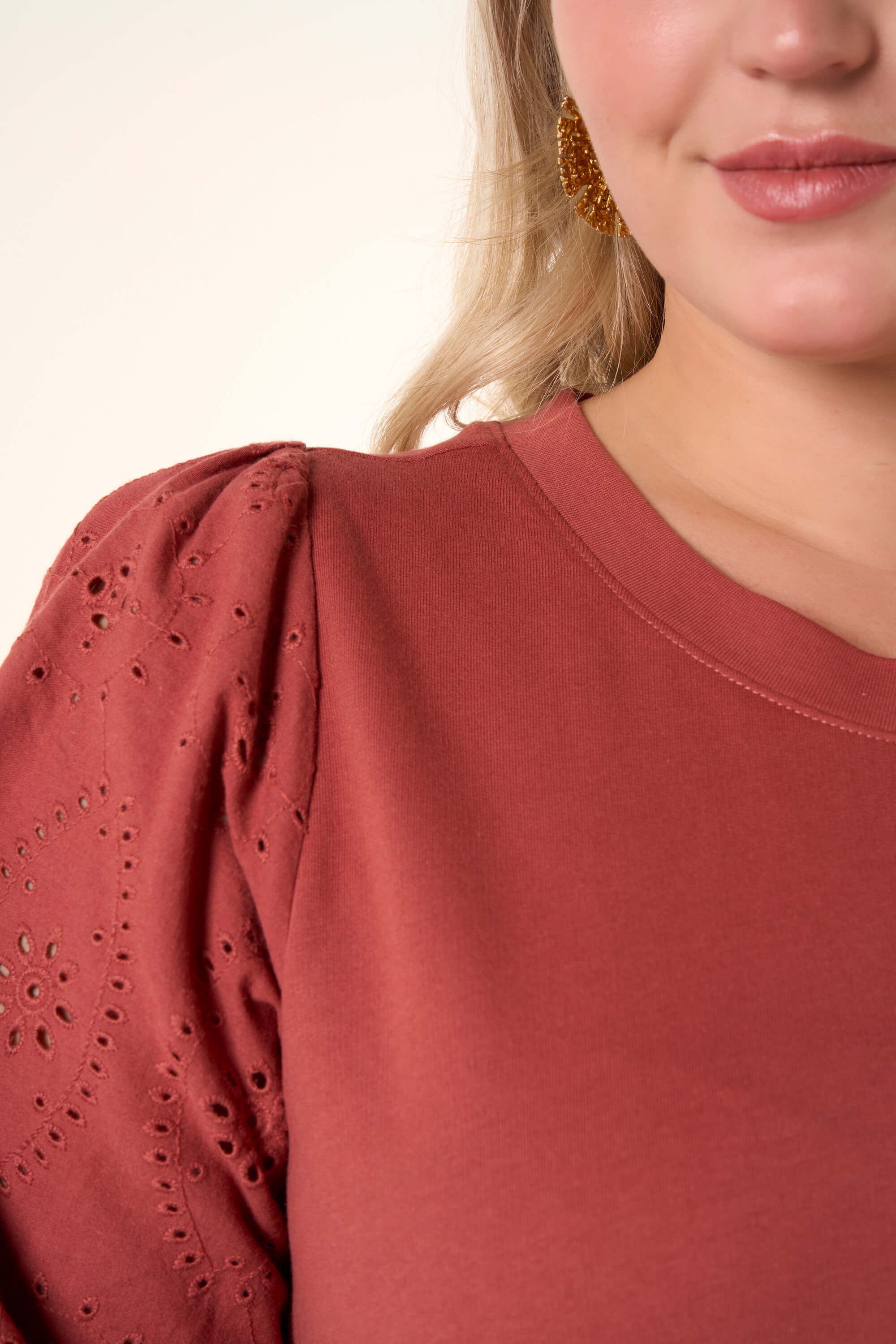 Top largo image number 5