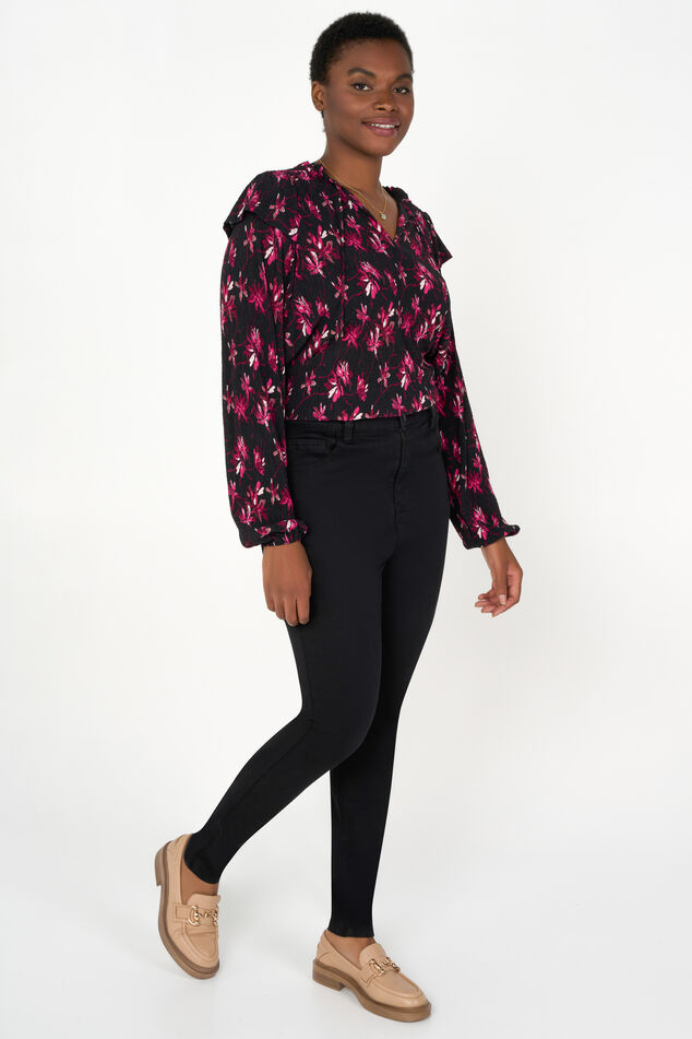Vaqueros CHERRY de corte pitillo y talle alto image number 6
