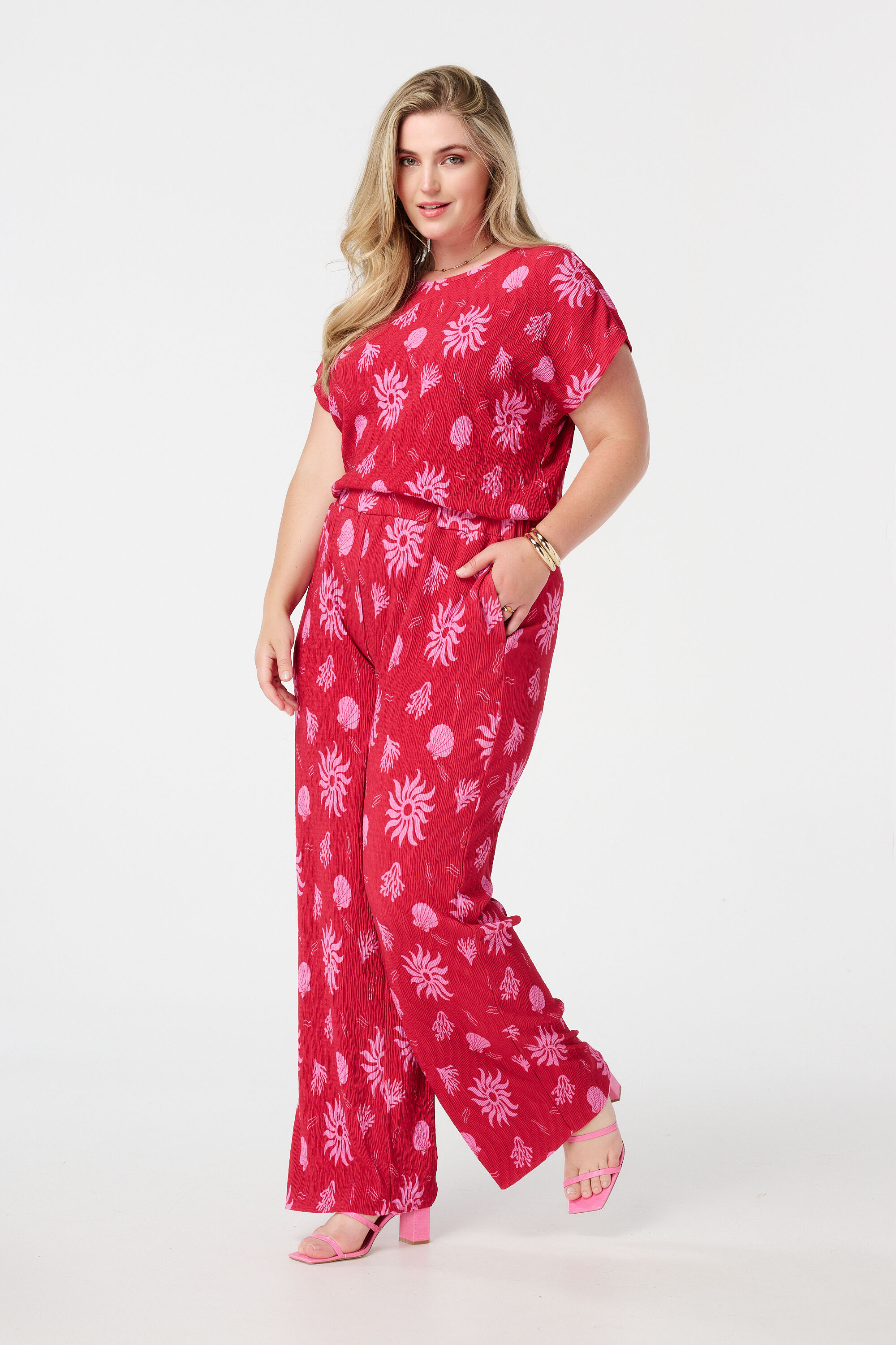 Top con estampado veraniego  image number 5