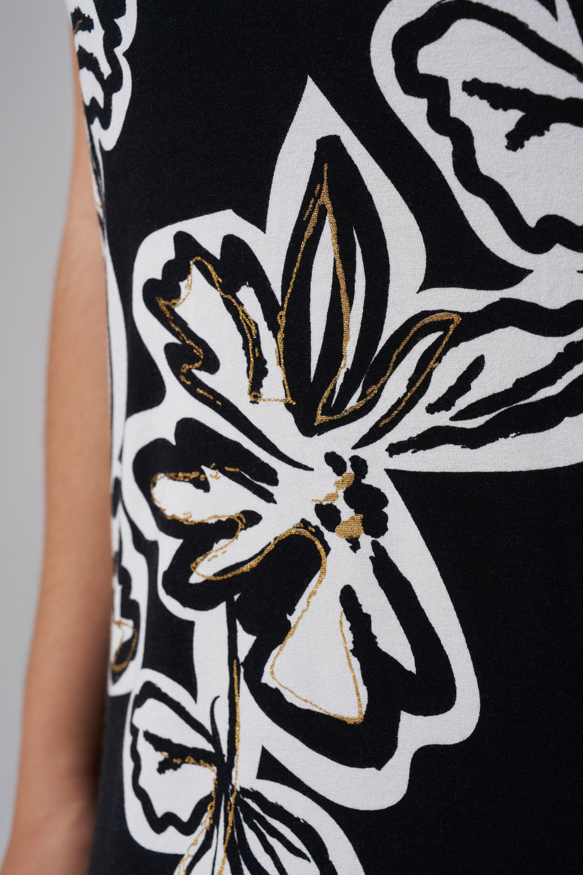 Vestido midi con estampado image number 4