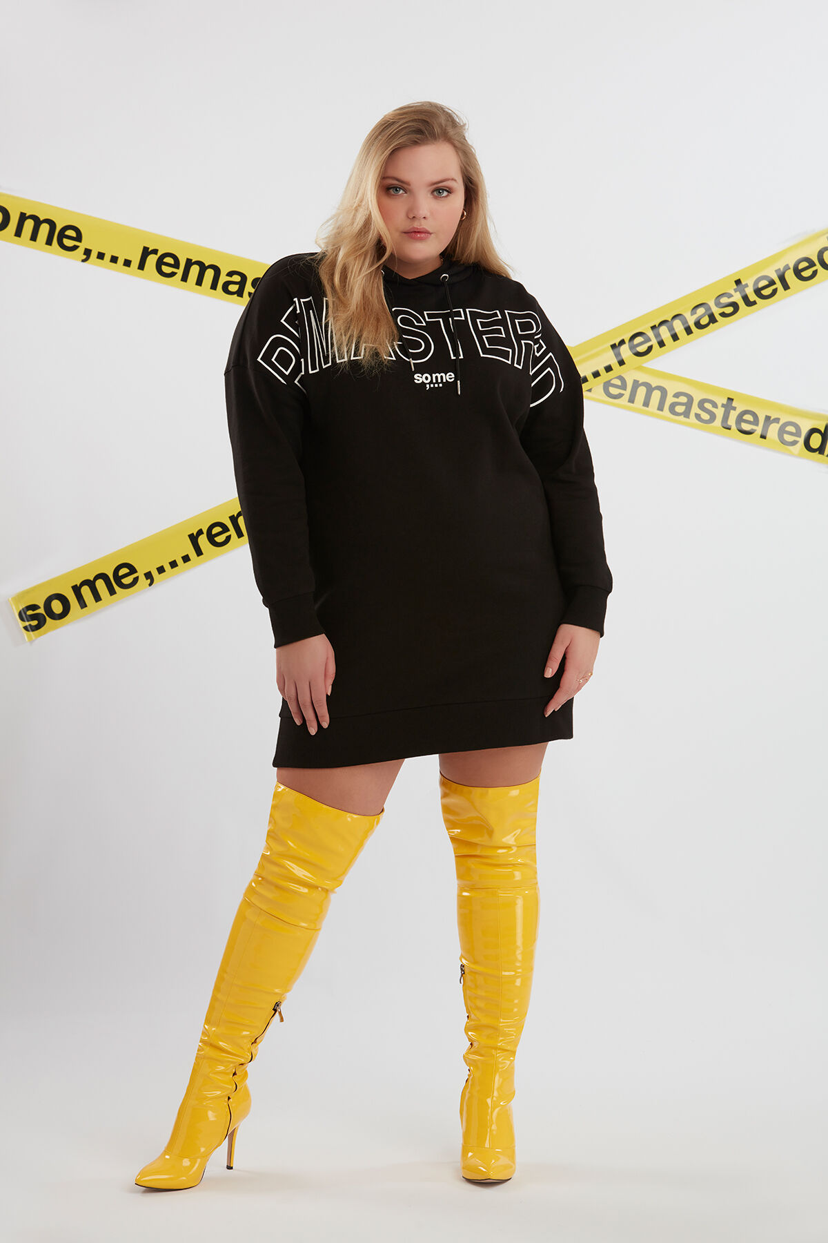 Jersey tipo vestido con estampado en goma image number 6