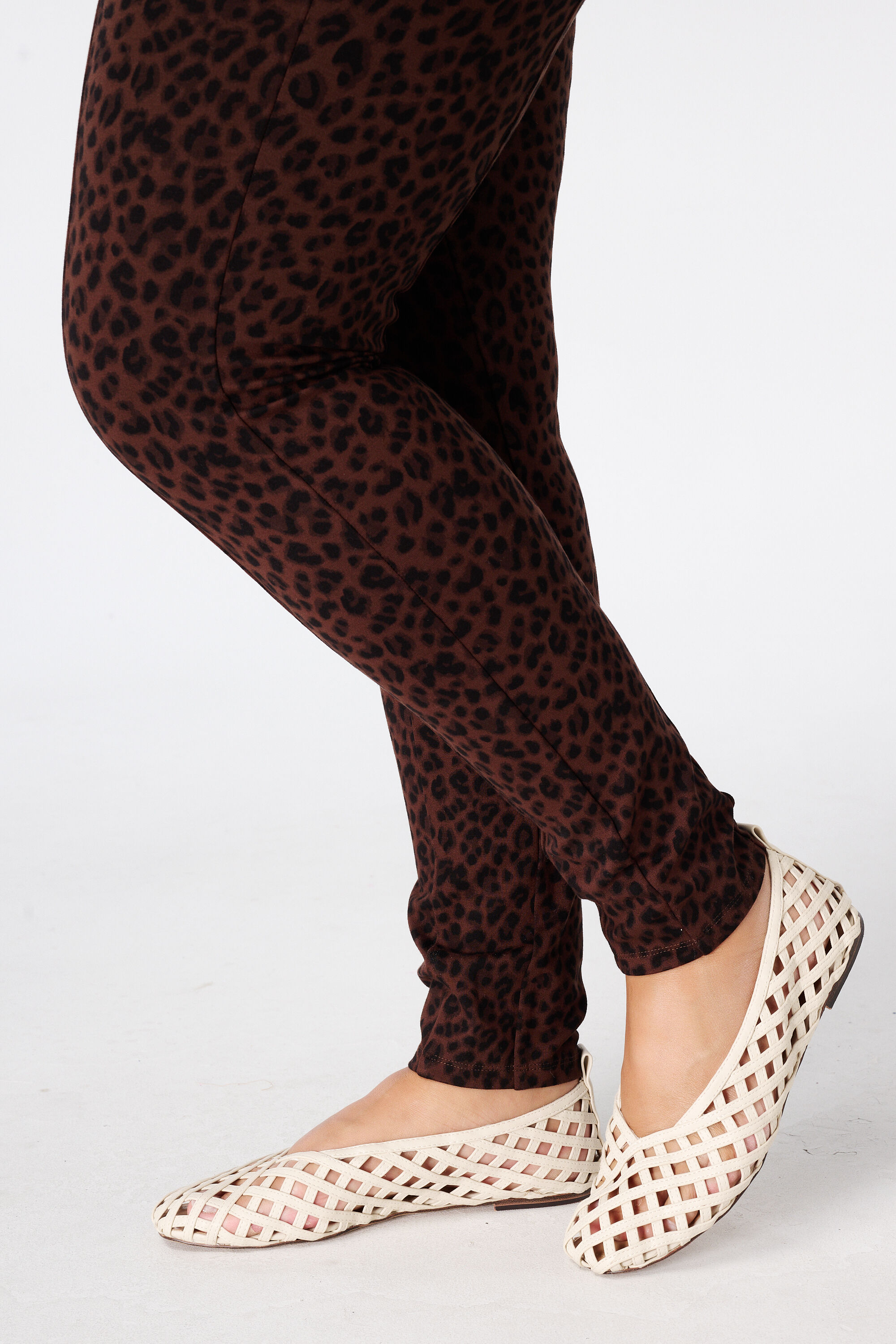 Leggings con estampado animal image number 4