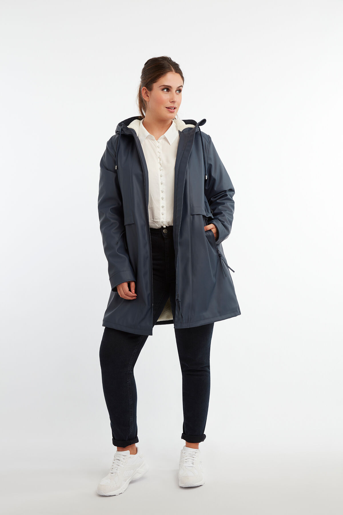 Chubasquero con forro de peluche image number 0