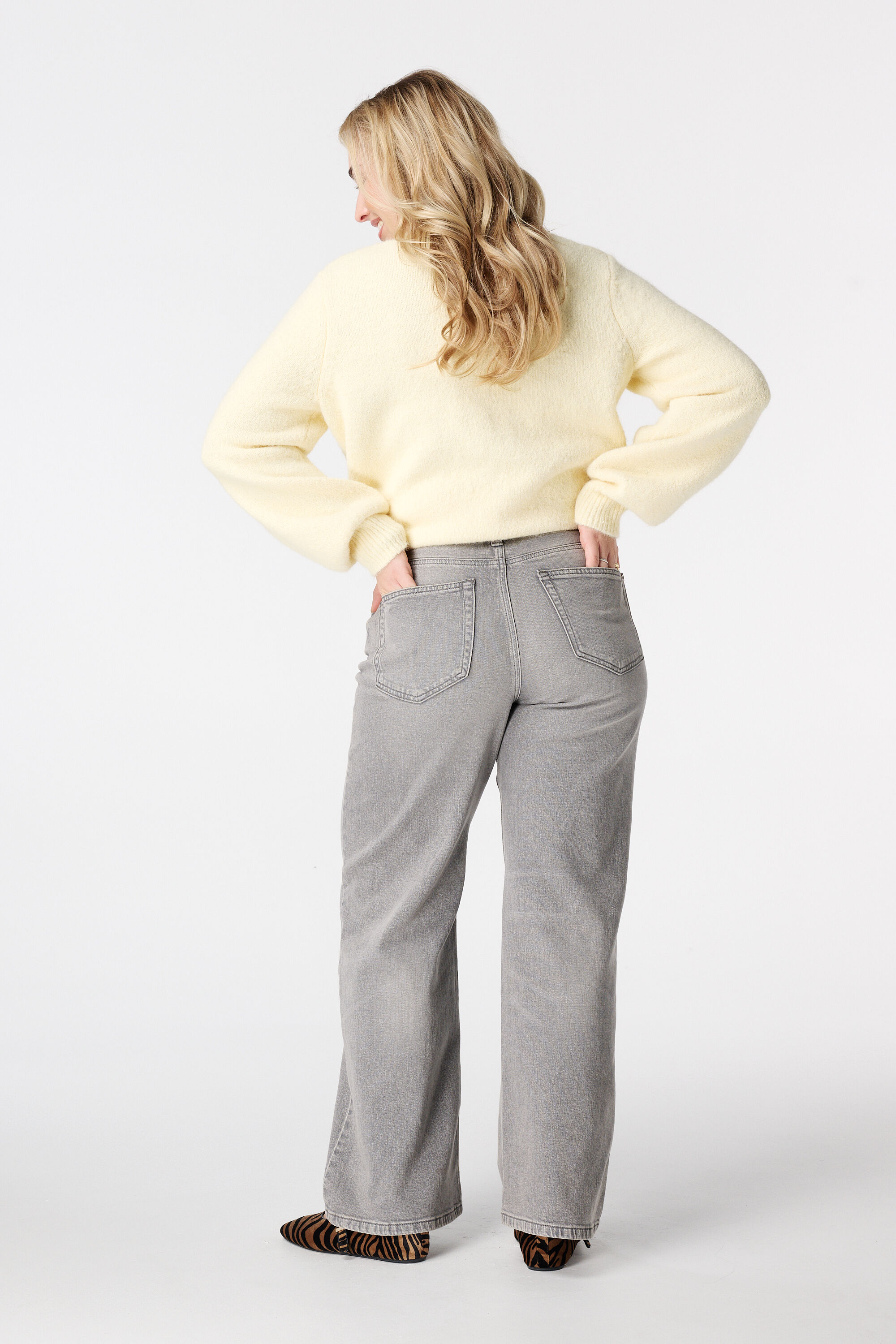 Vaqueros de pierna ancha IVY image number 3