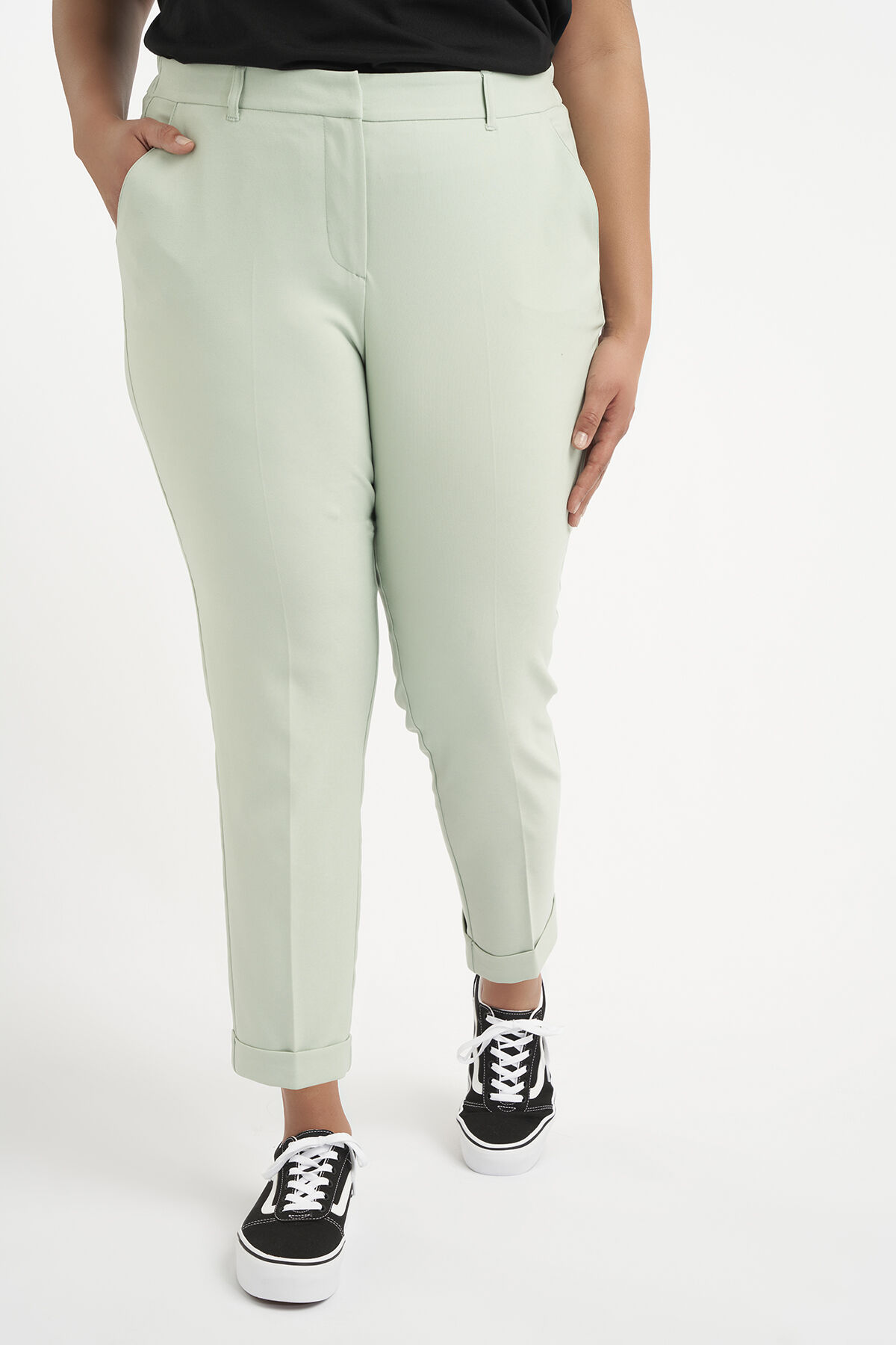 Pantalones tobilleros image number 5