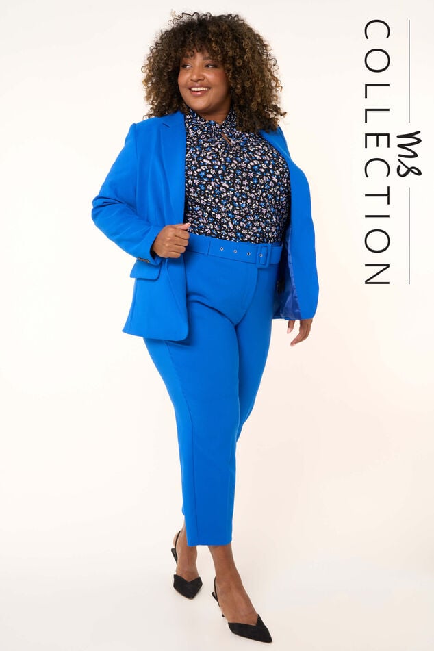 Blazer  image number 0