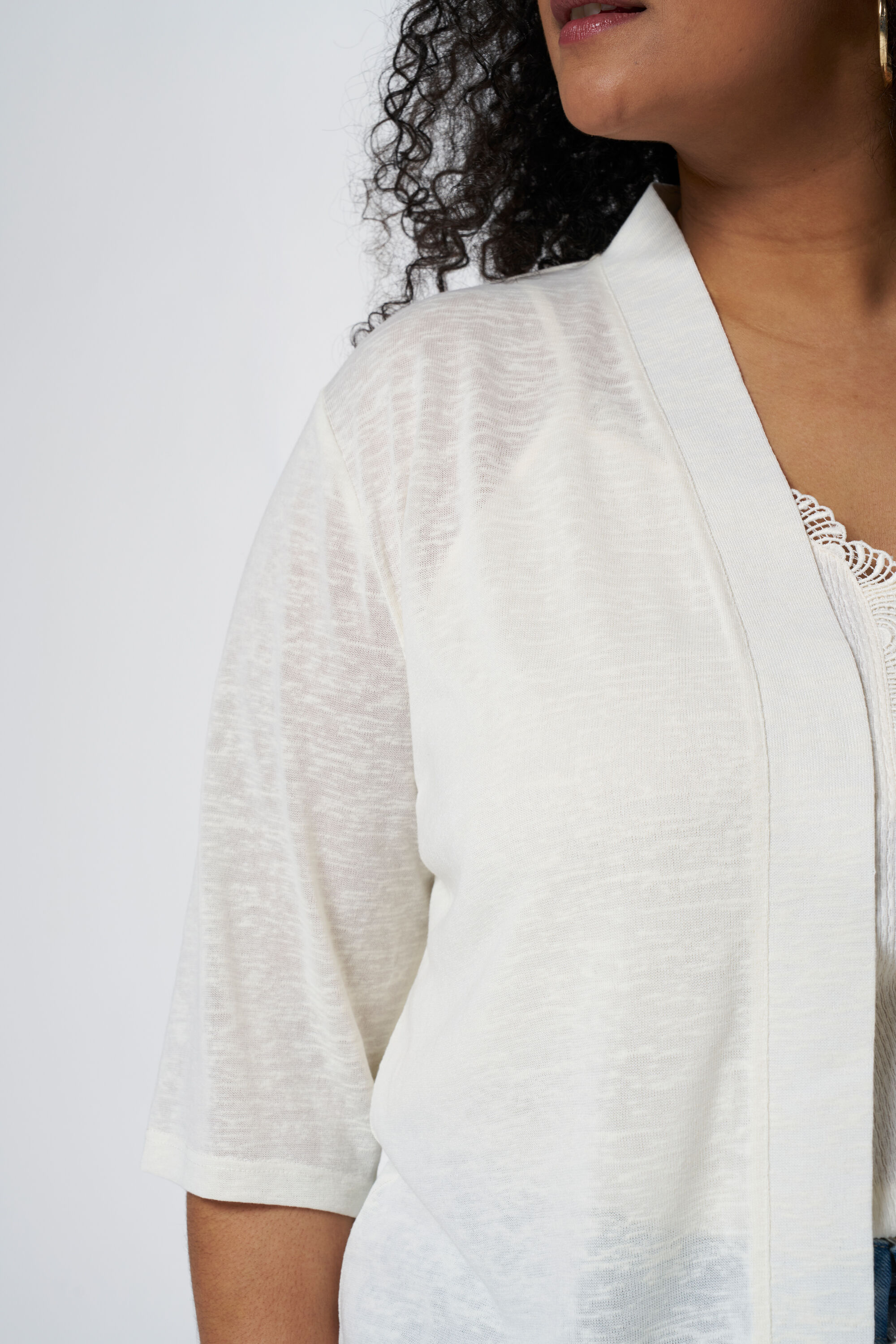 C&aacute;rdigan con mangas tres cuartos image number 4