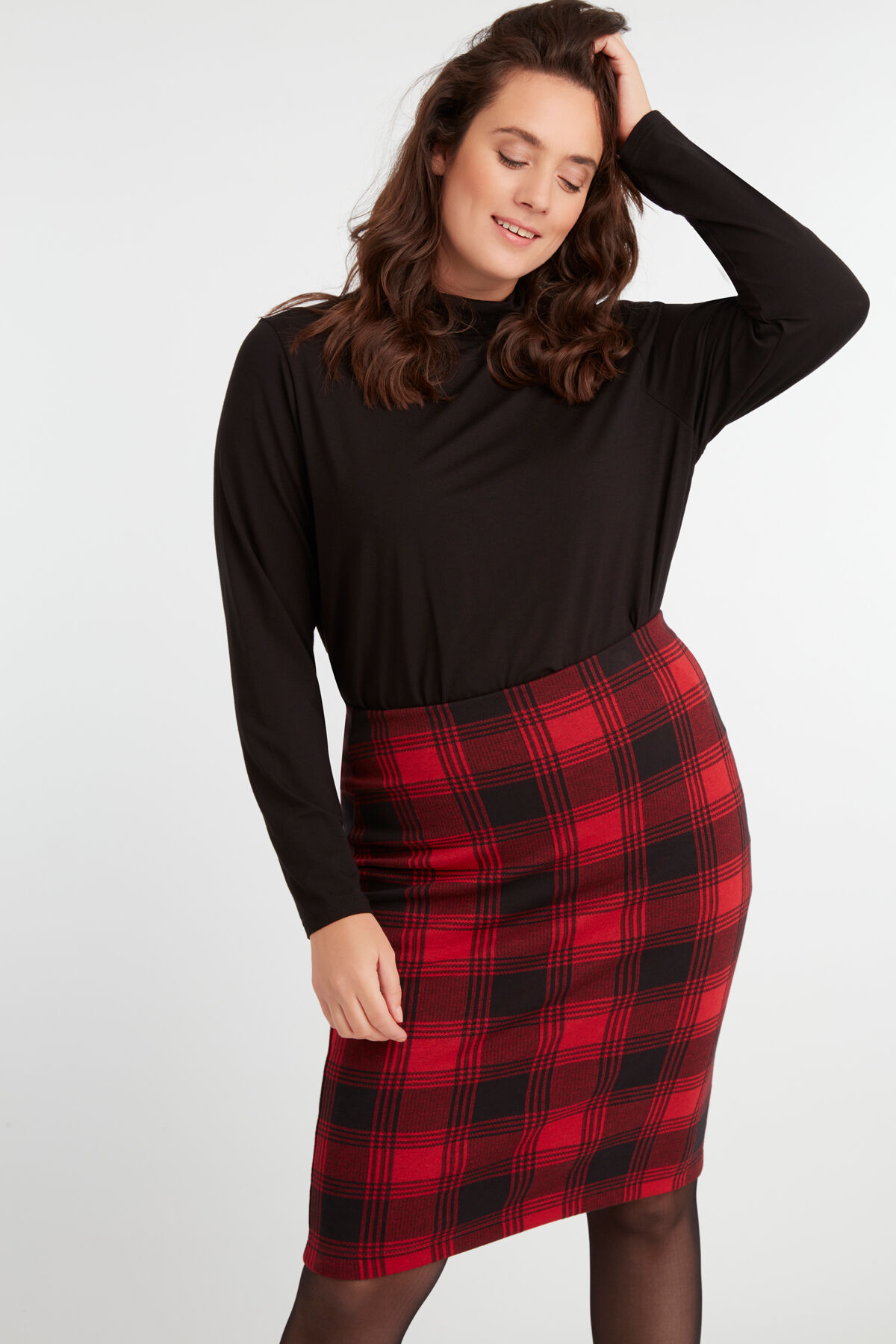 Blusa de viscosa con cuello alto image number 0