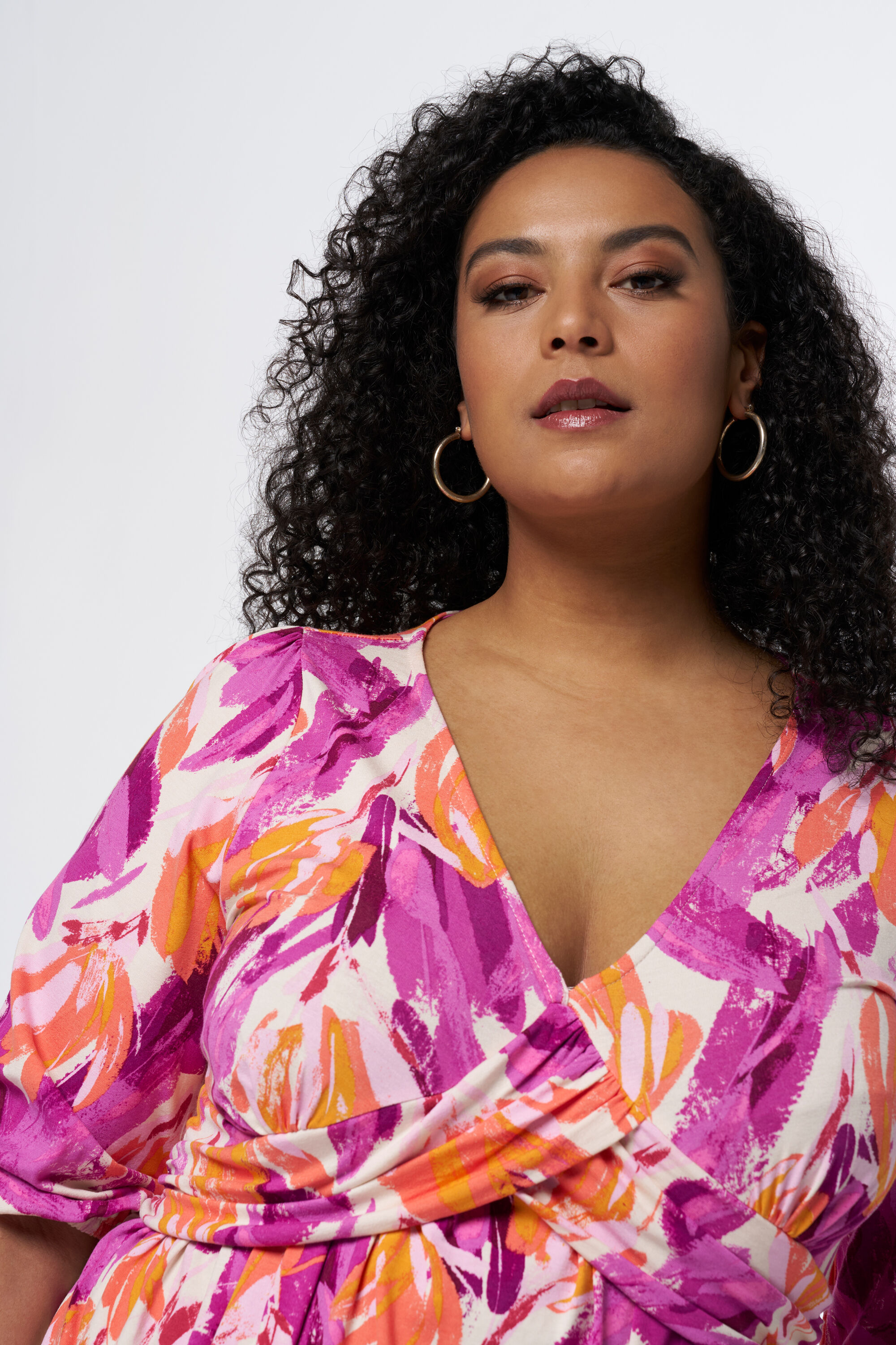 Vestido midi con estampado llamativo  image number 5