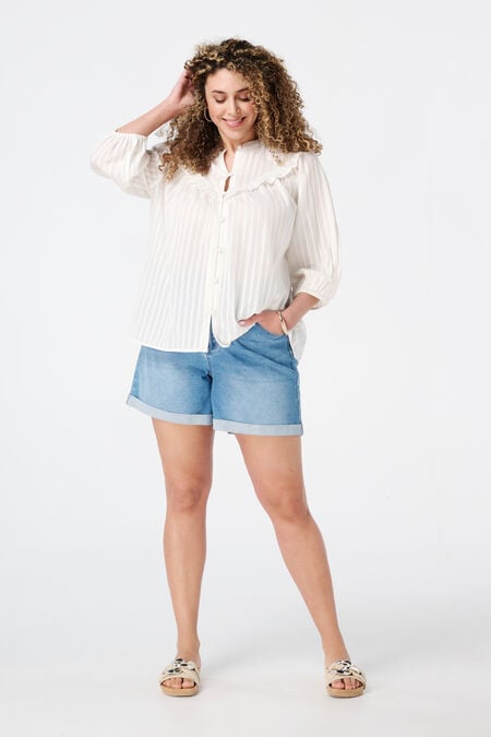 Shorts denim con cinto Shorts denim con cinto