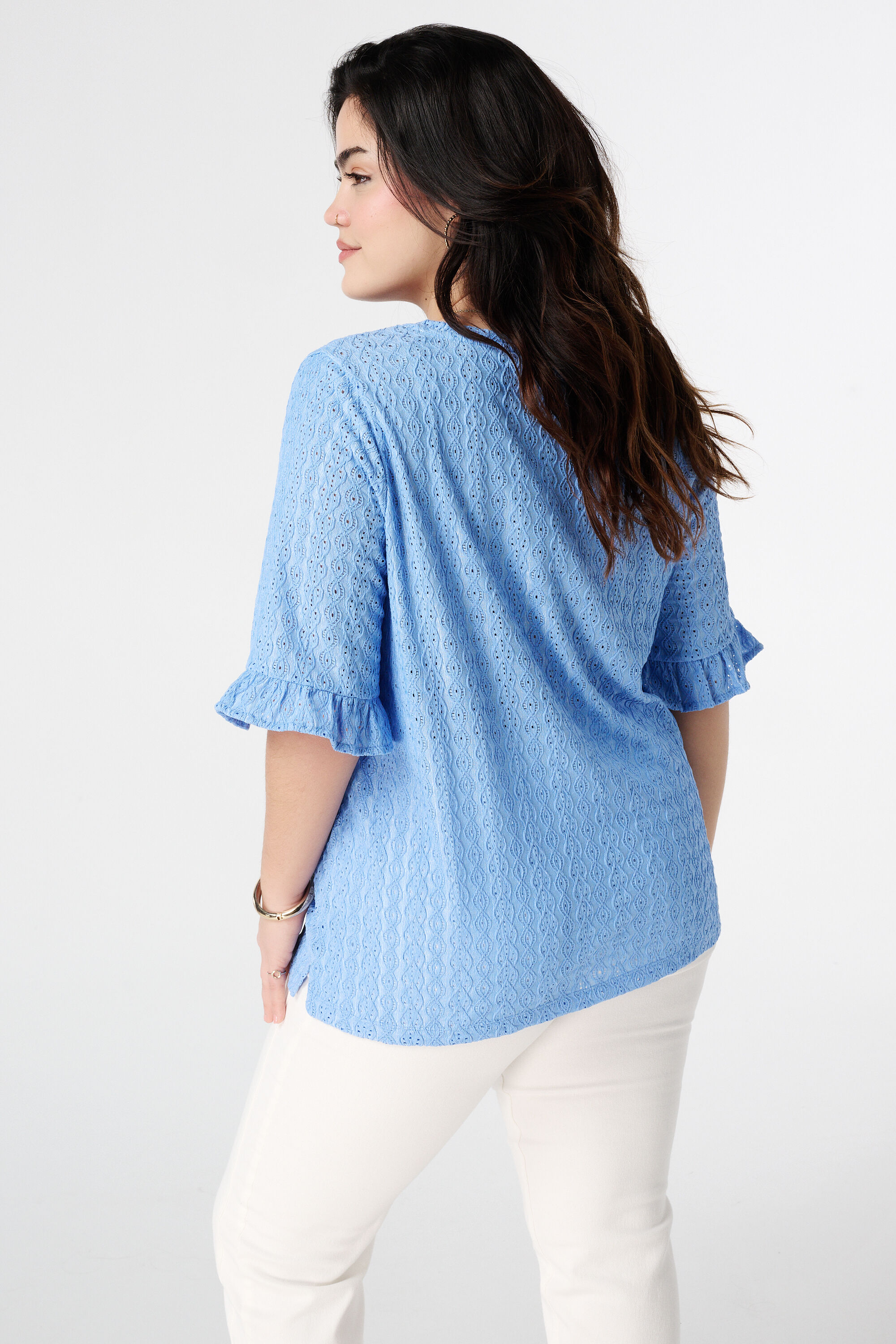 Top bordado con botones image number 3