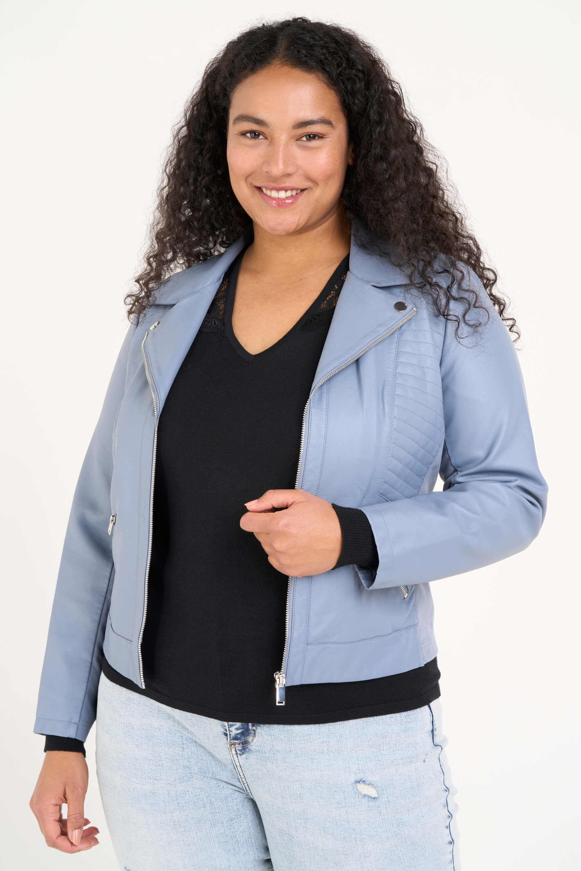 Chaqueta de cuero sint&eacute;tico  image number 6