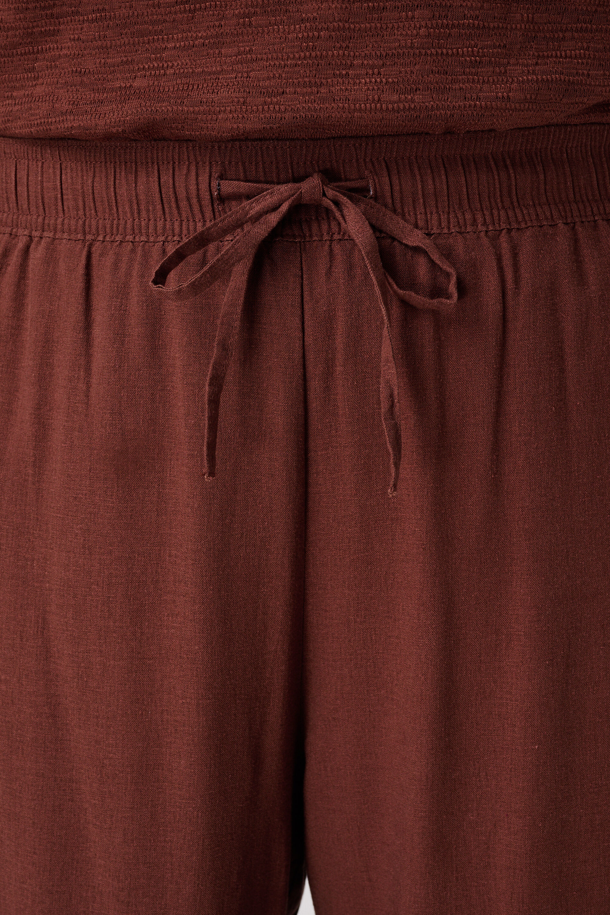 Pantal&oacute;n de lino image number 4