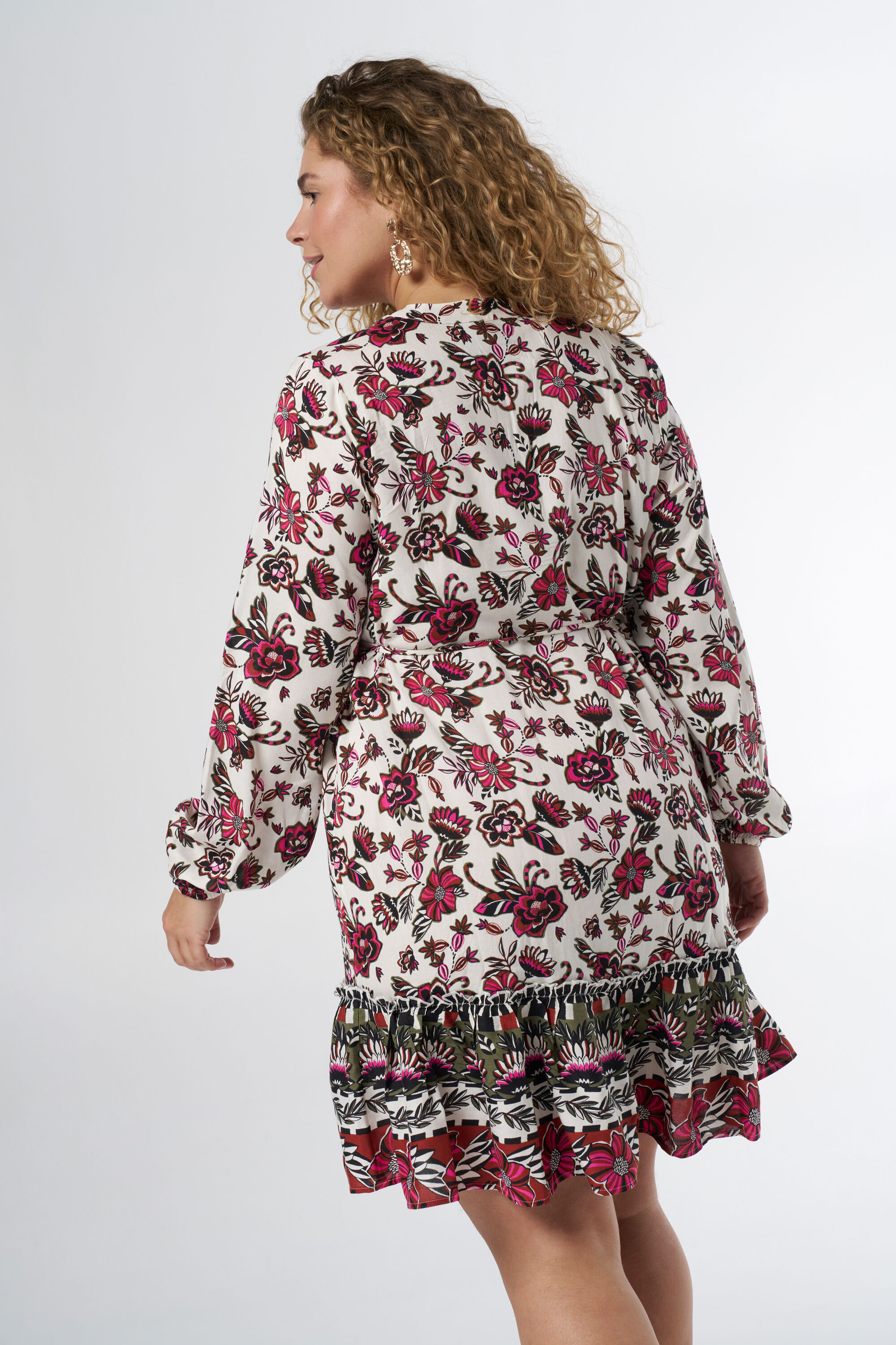 Vestido con estampado image number 3