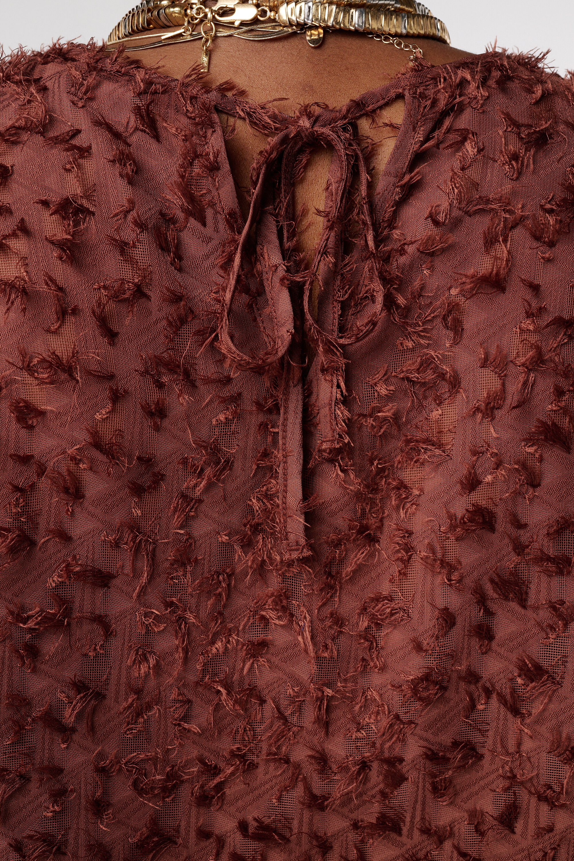 Blusa con textura image number 6