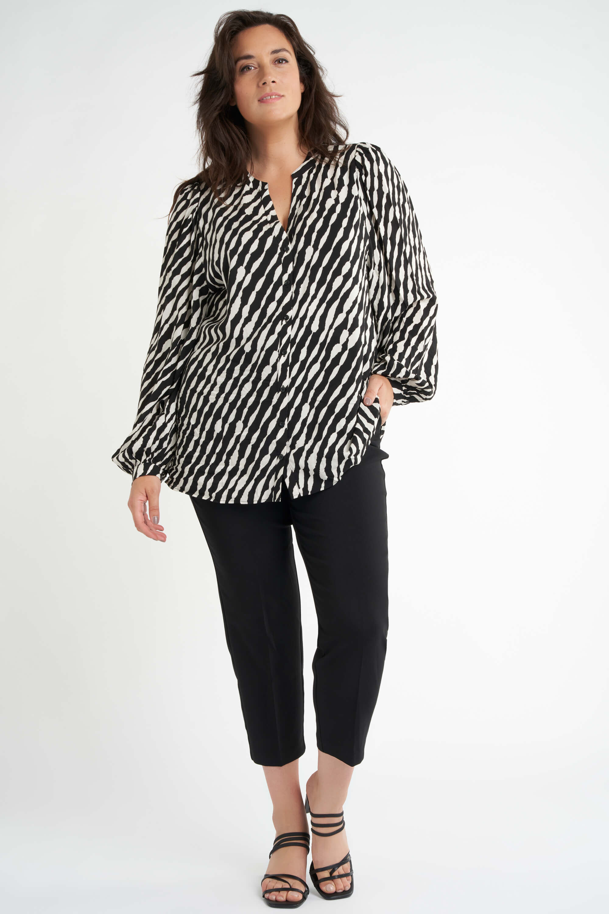 Blusa con estampado image number 6