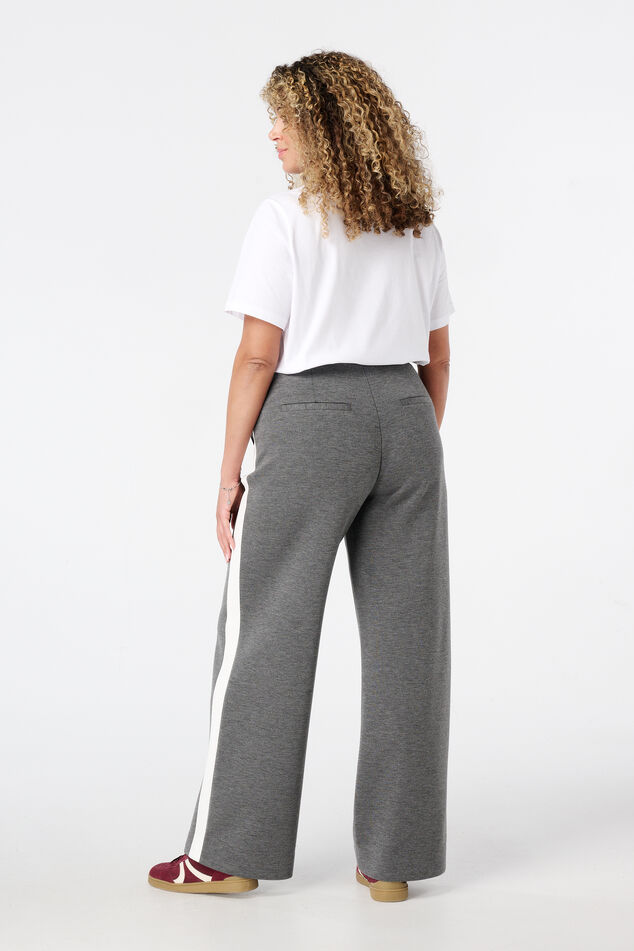 Pantalones anchos con raya en contraste image number 3