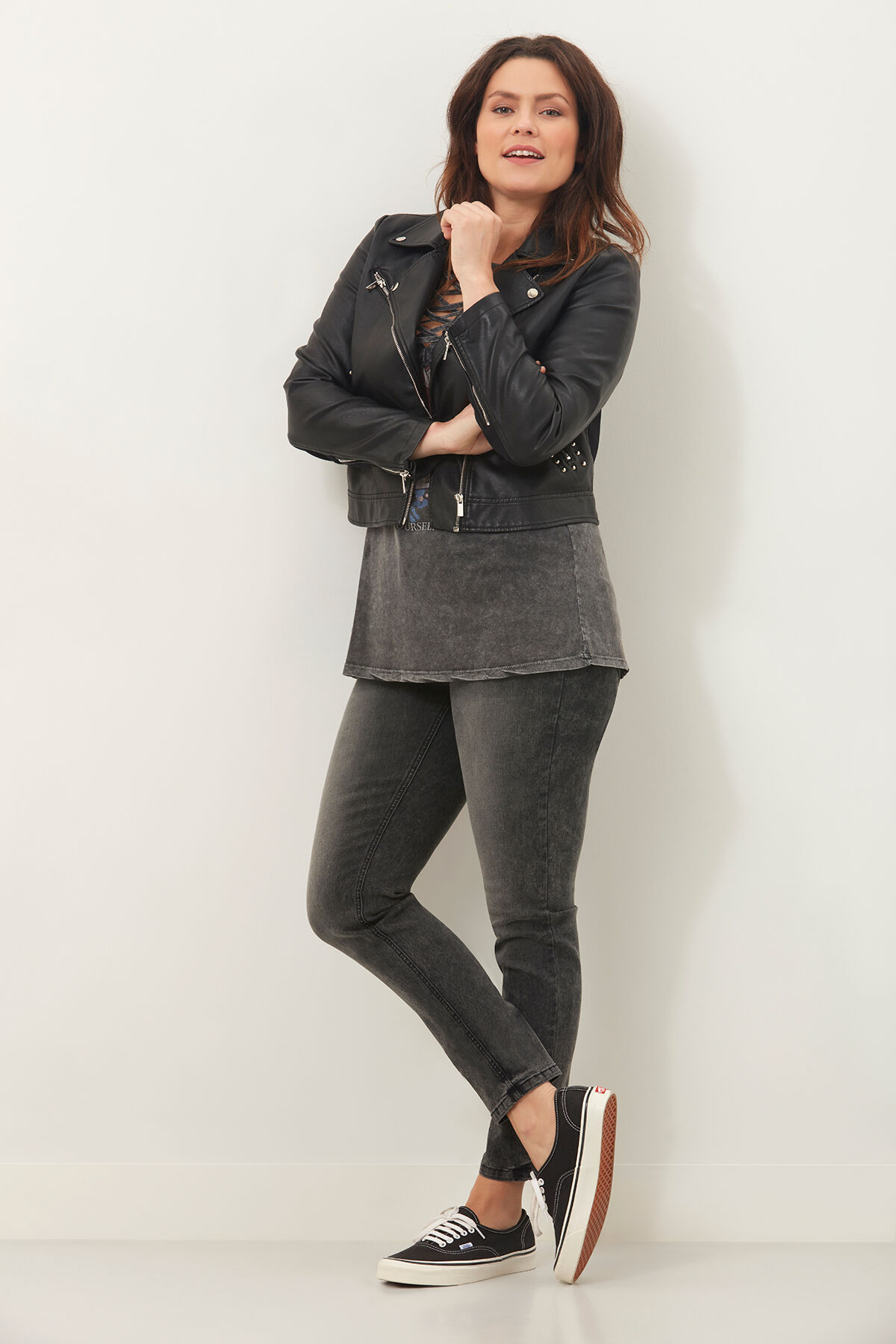 Vaquero lavado con &aacute;cido image number 4