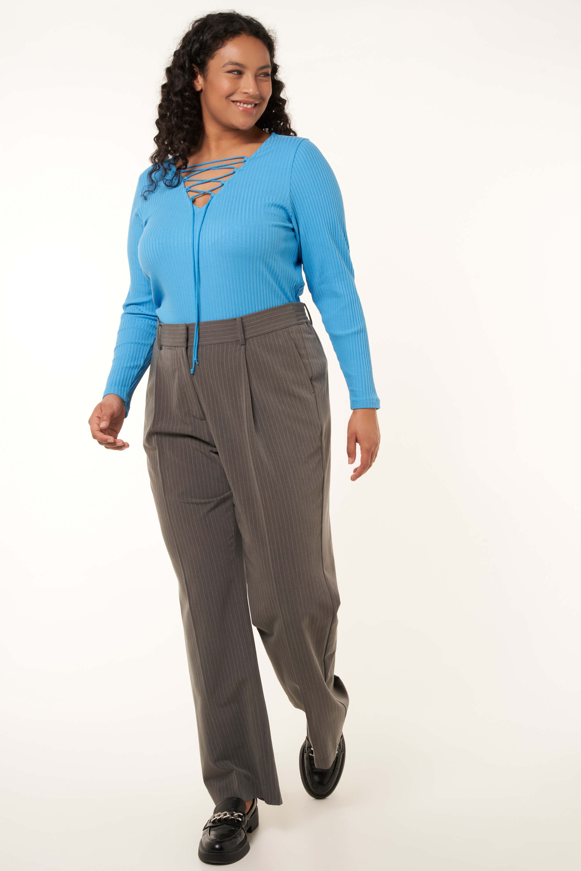 Pantalones de rayas image number 5