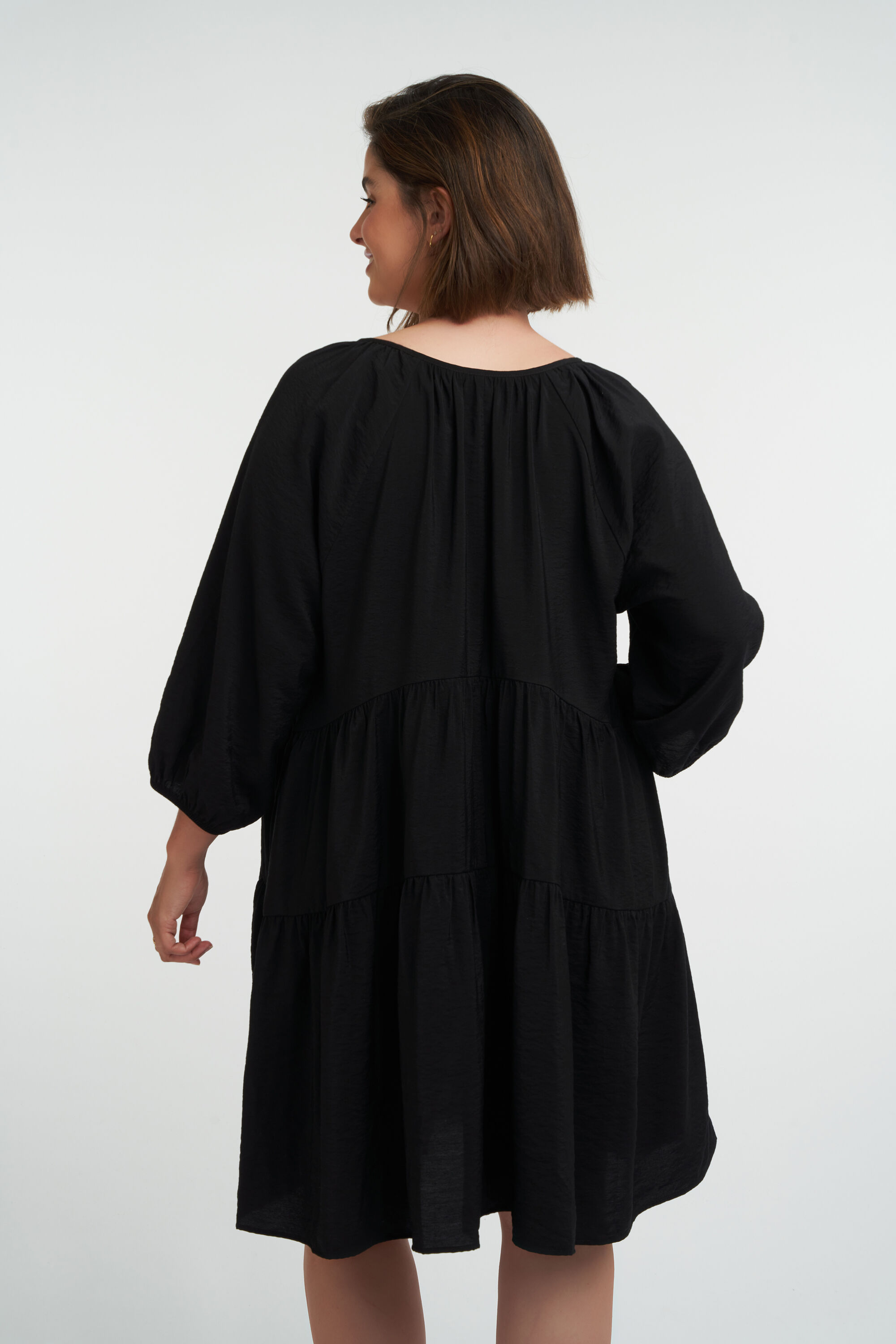 Vestido con corte en A  image number 4