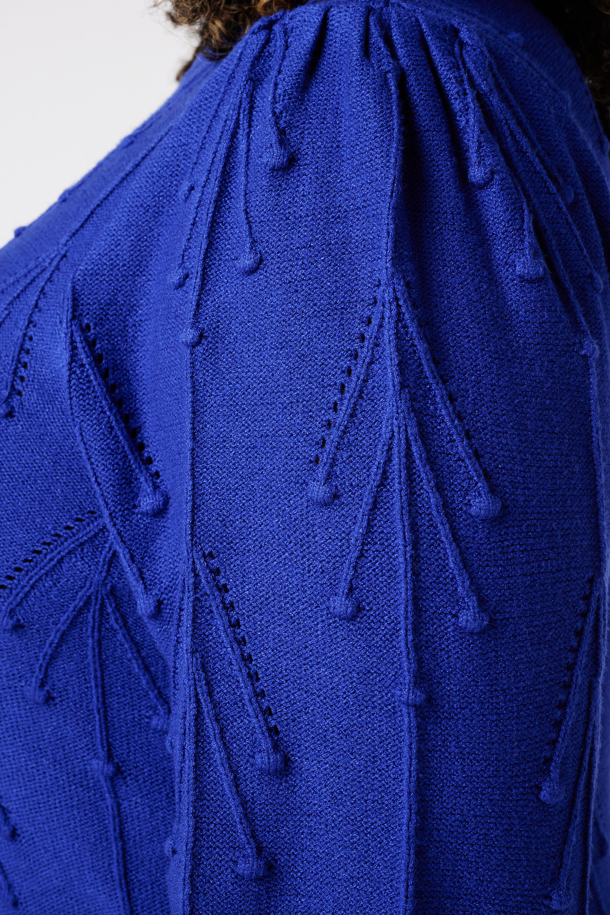 Jersey con estampado bordado image number 6