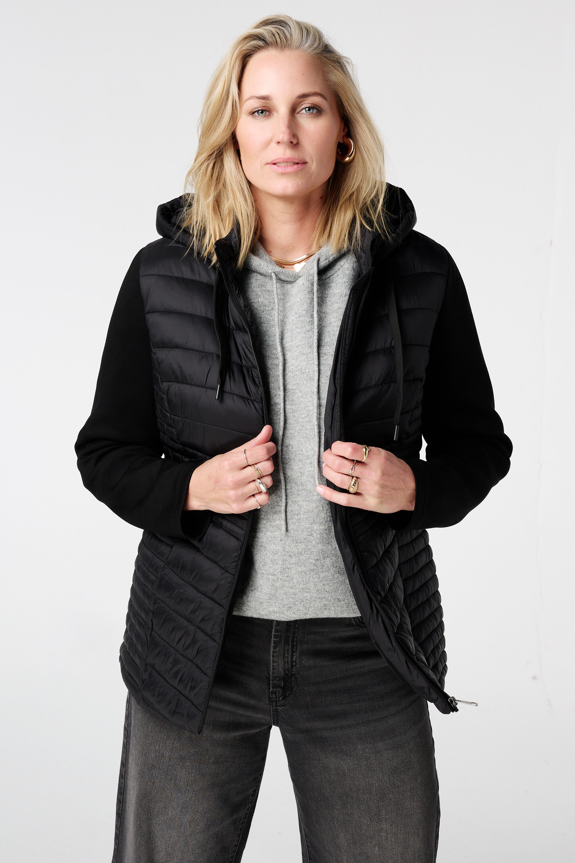 Chaqueta acolchada con mangas de tela