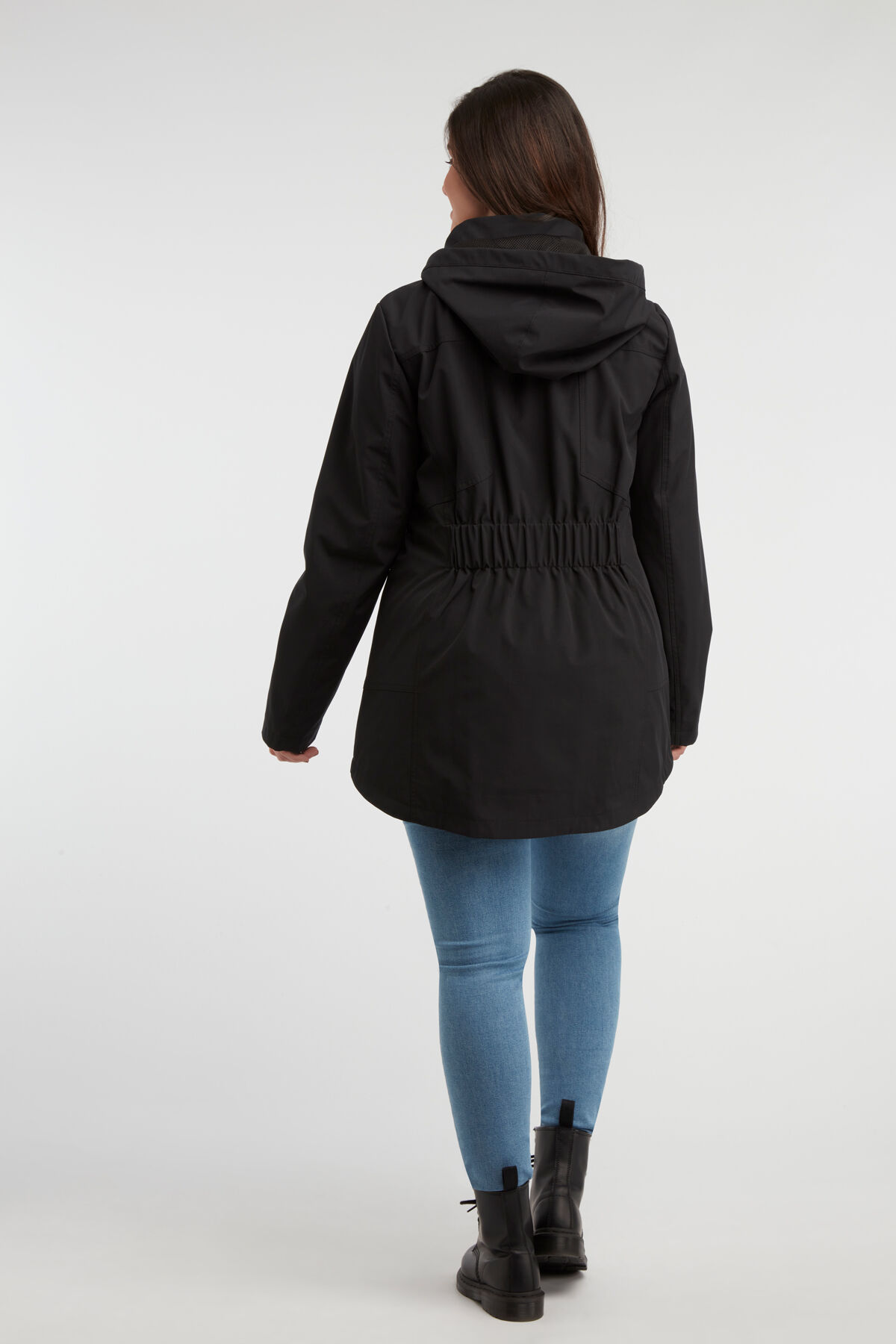 Abrigo ligero de softshell image number 4