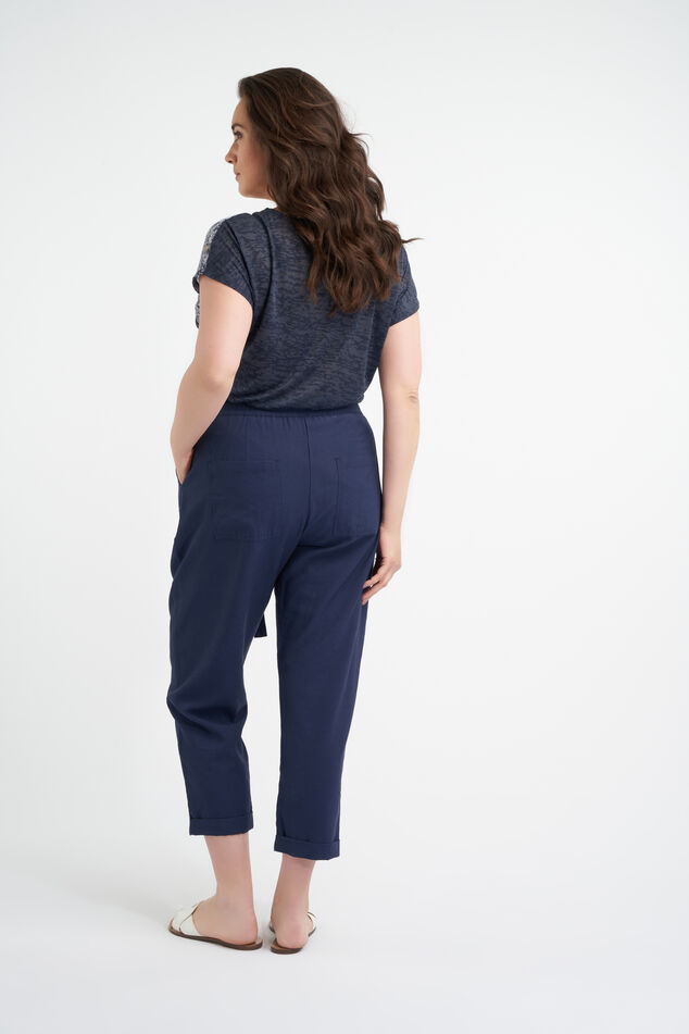 Pantalones con cinto image number 3