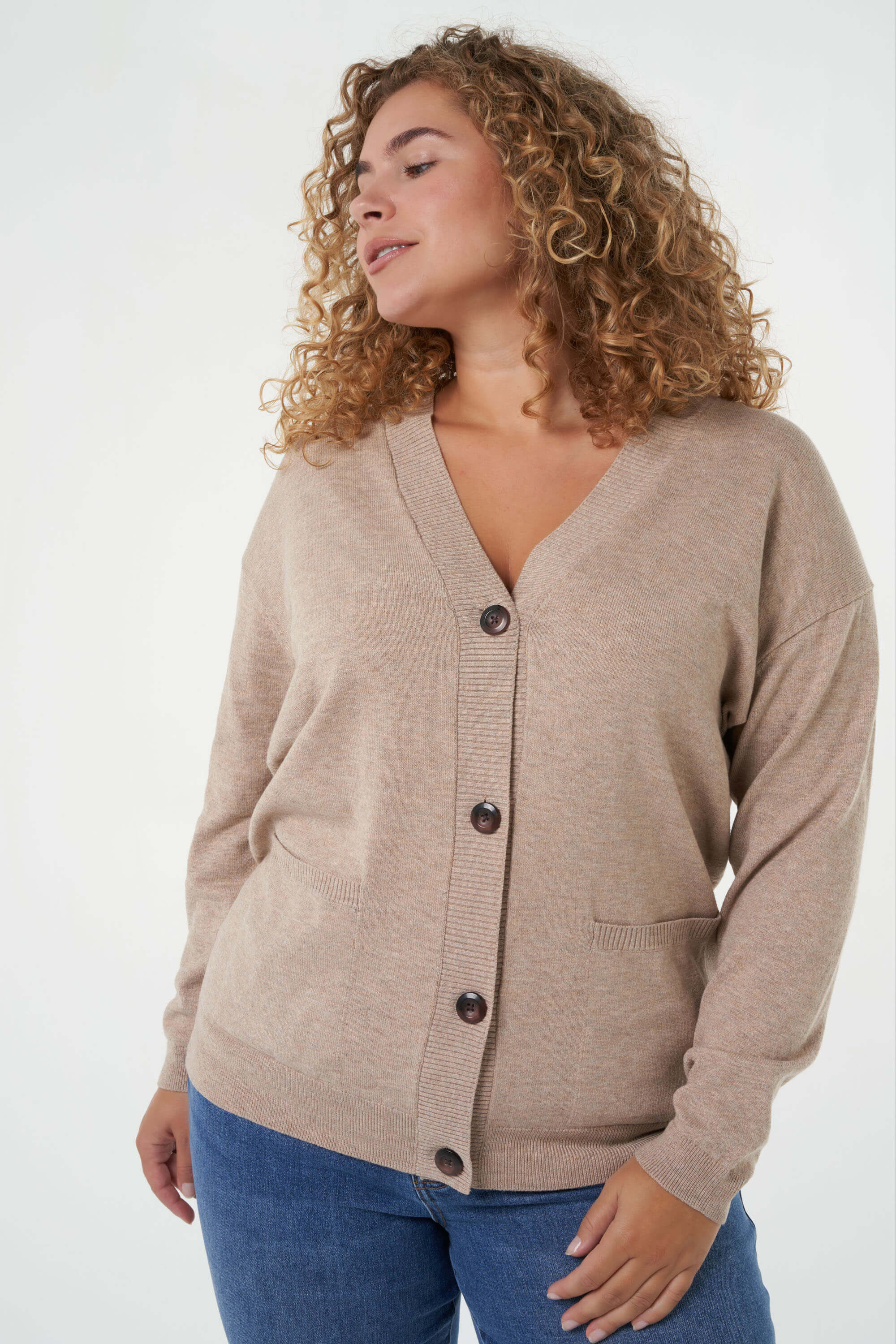 C&aacute;rdigan de punto con botones image number 7