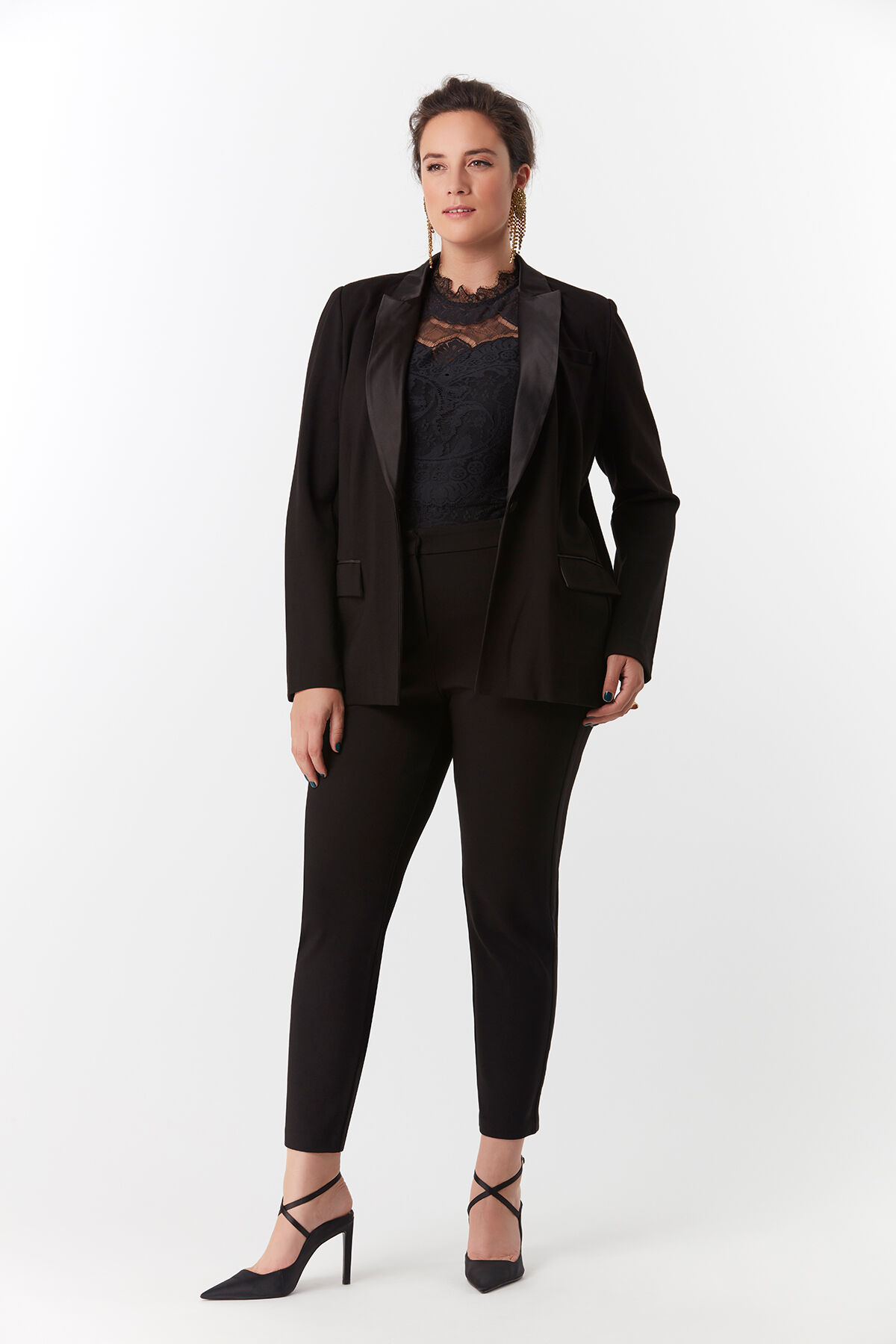 Blazer con solapas brillantes image number 3