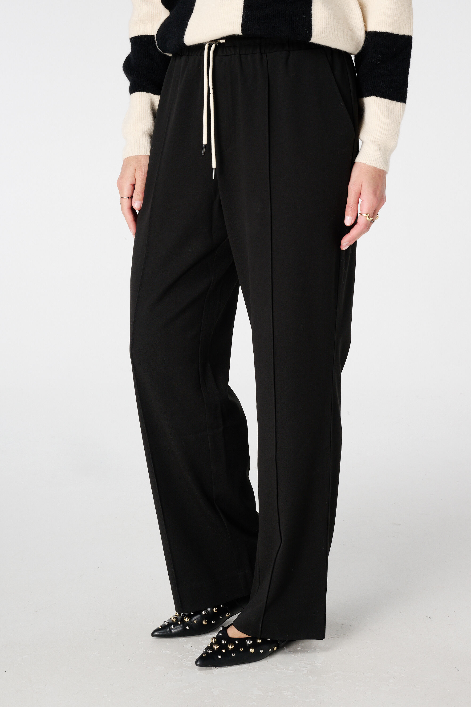 Pantalones rectos con cordones image number 5