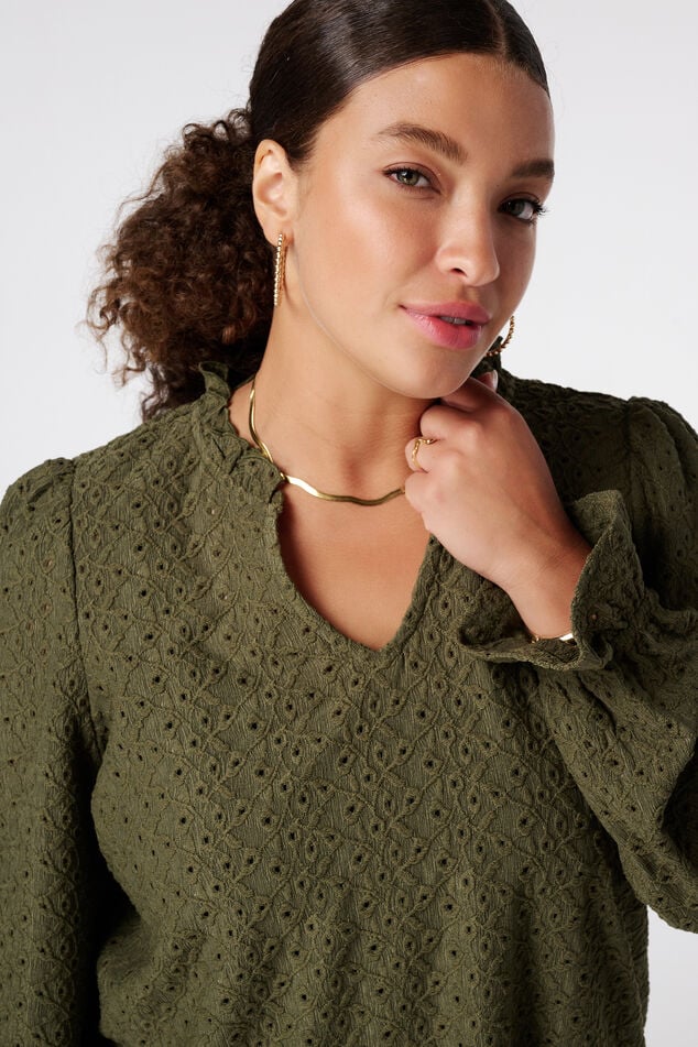 Top con bordado image number 4