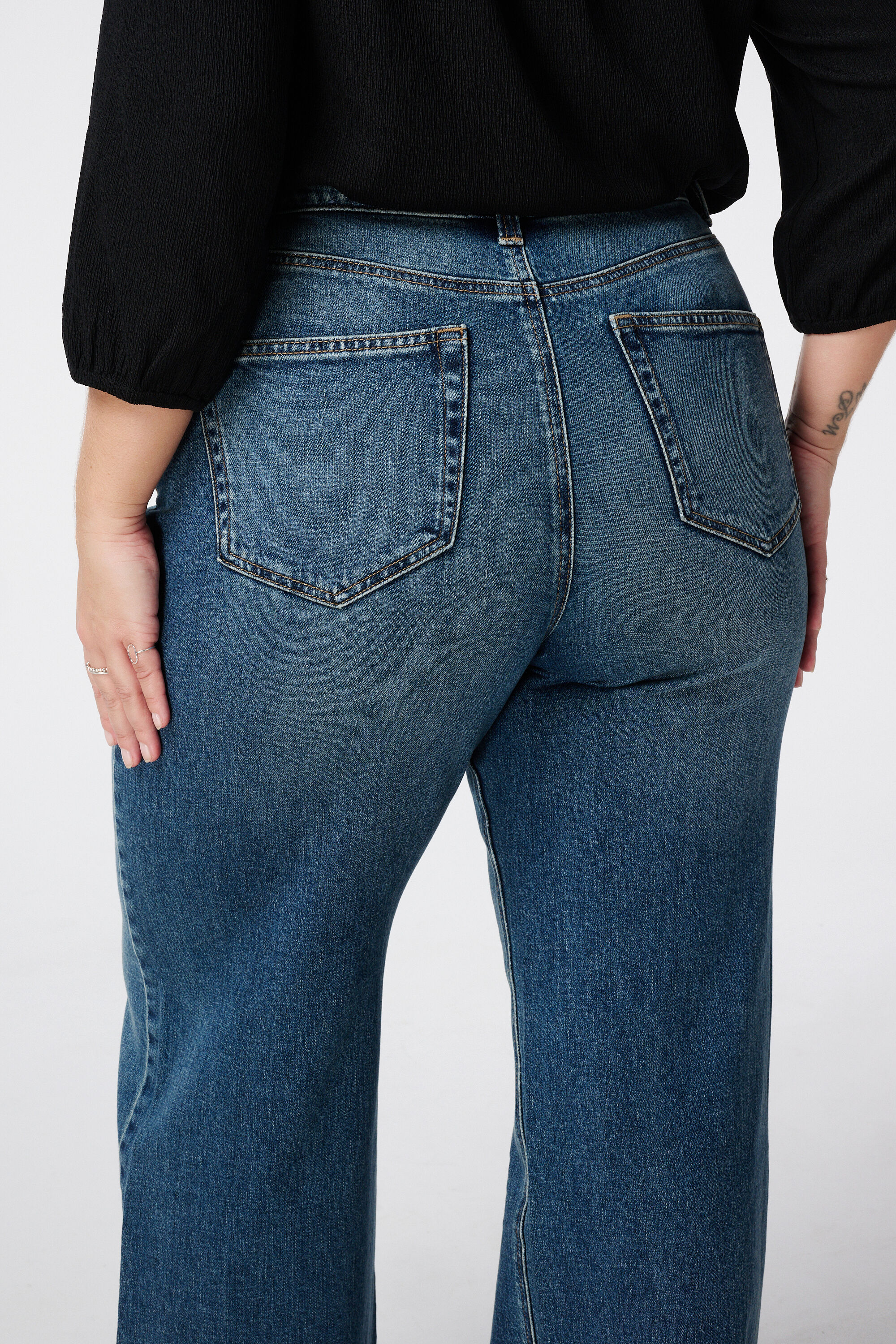 Vaqueros de pernera ancha IVY image number 4