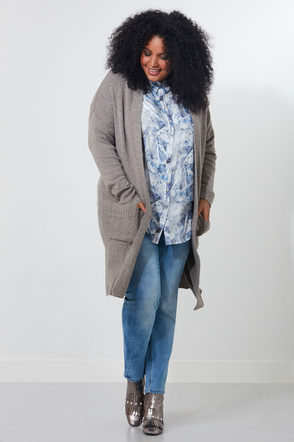 Chaqueta larga de punto image number 3