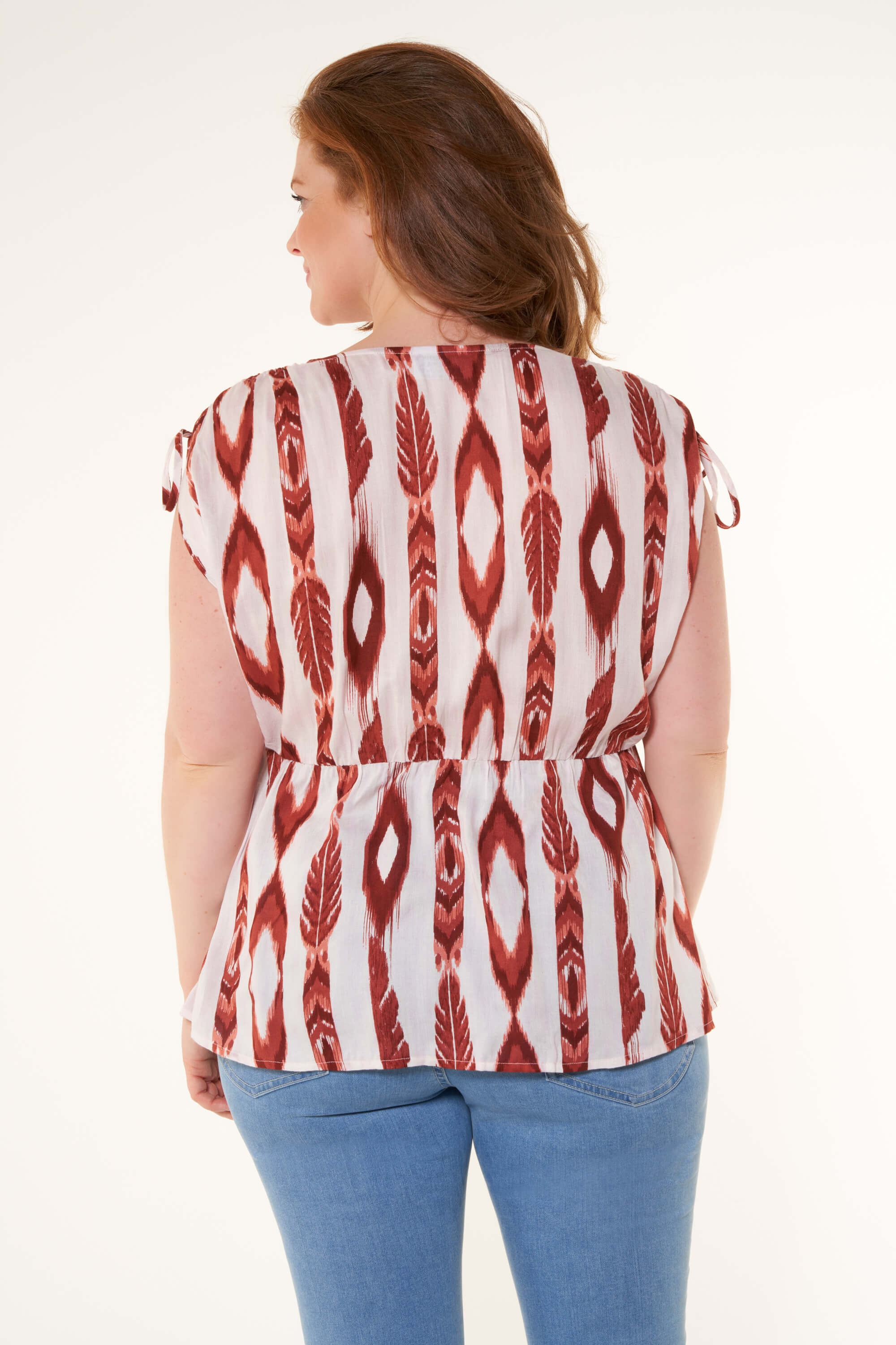 Top sin mangas image number 3