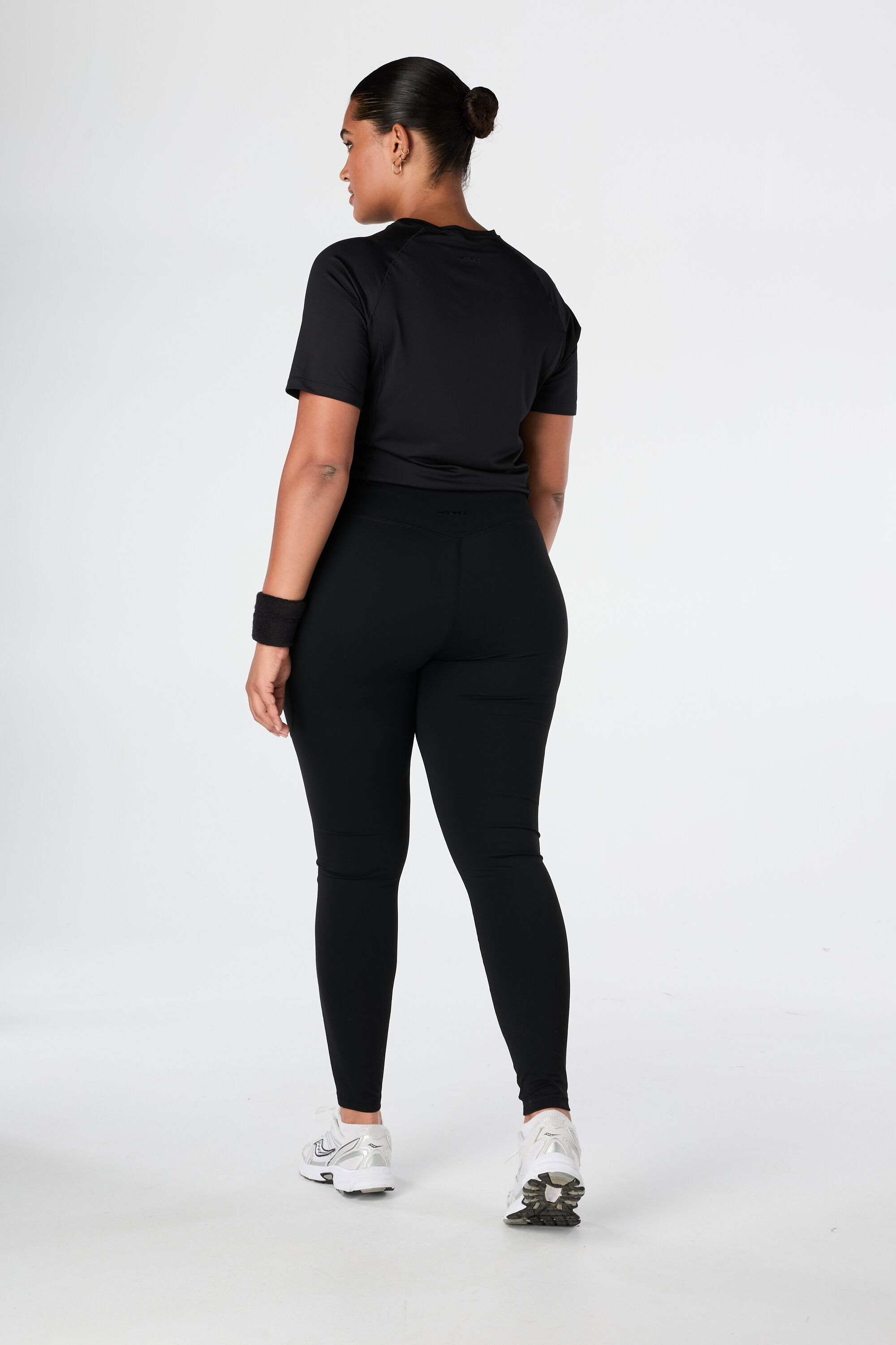 Leggings deportivos con bolsillos laterales image number 4