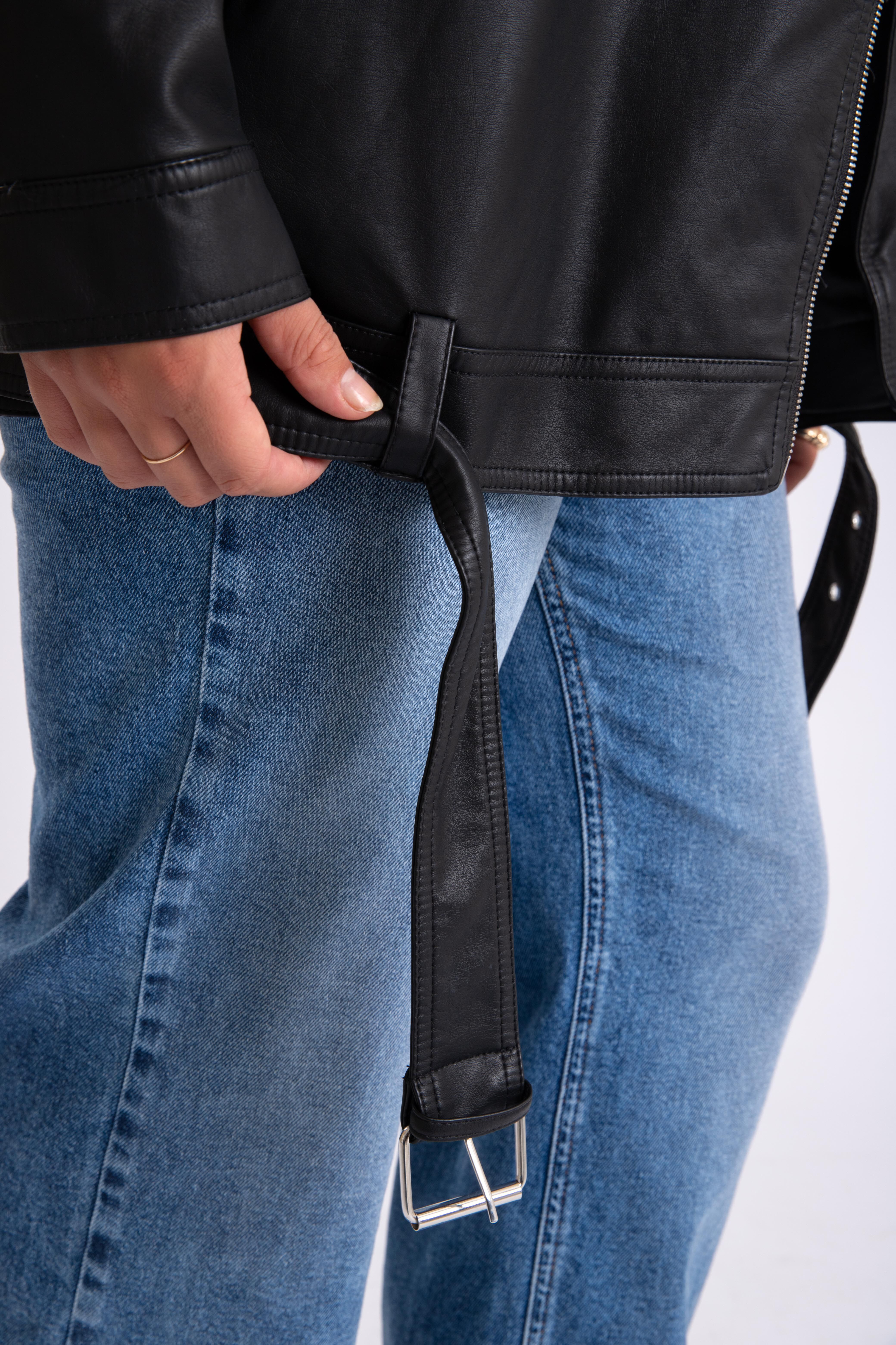 Chaqueta motera oversize de cuero sint&eacute;tico image number 5