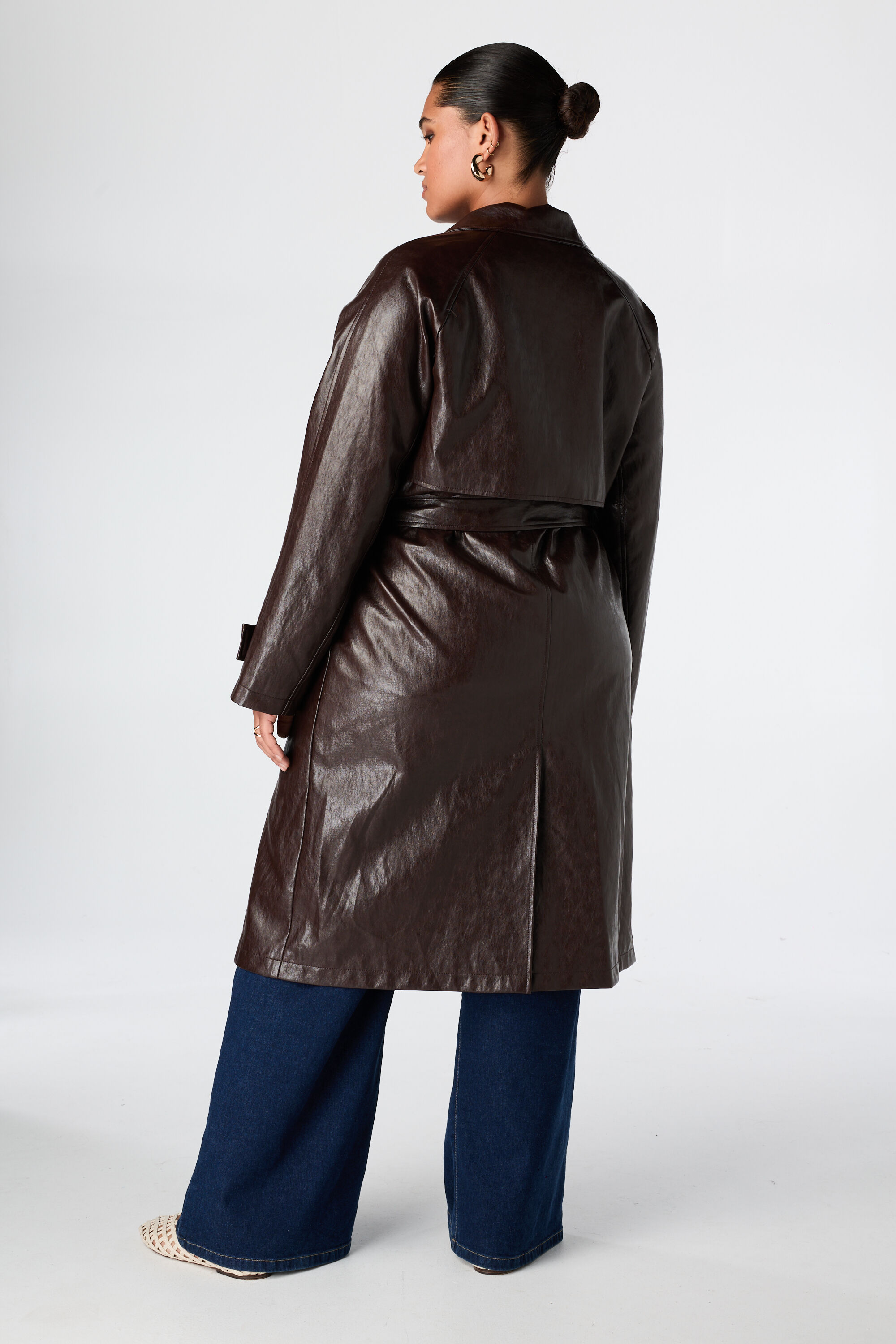 Gabardina de doble botonadura image number 3