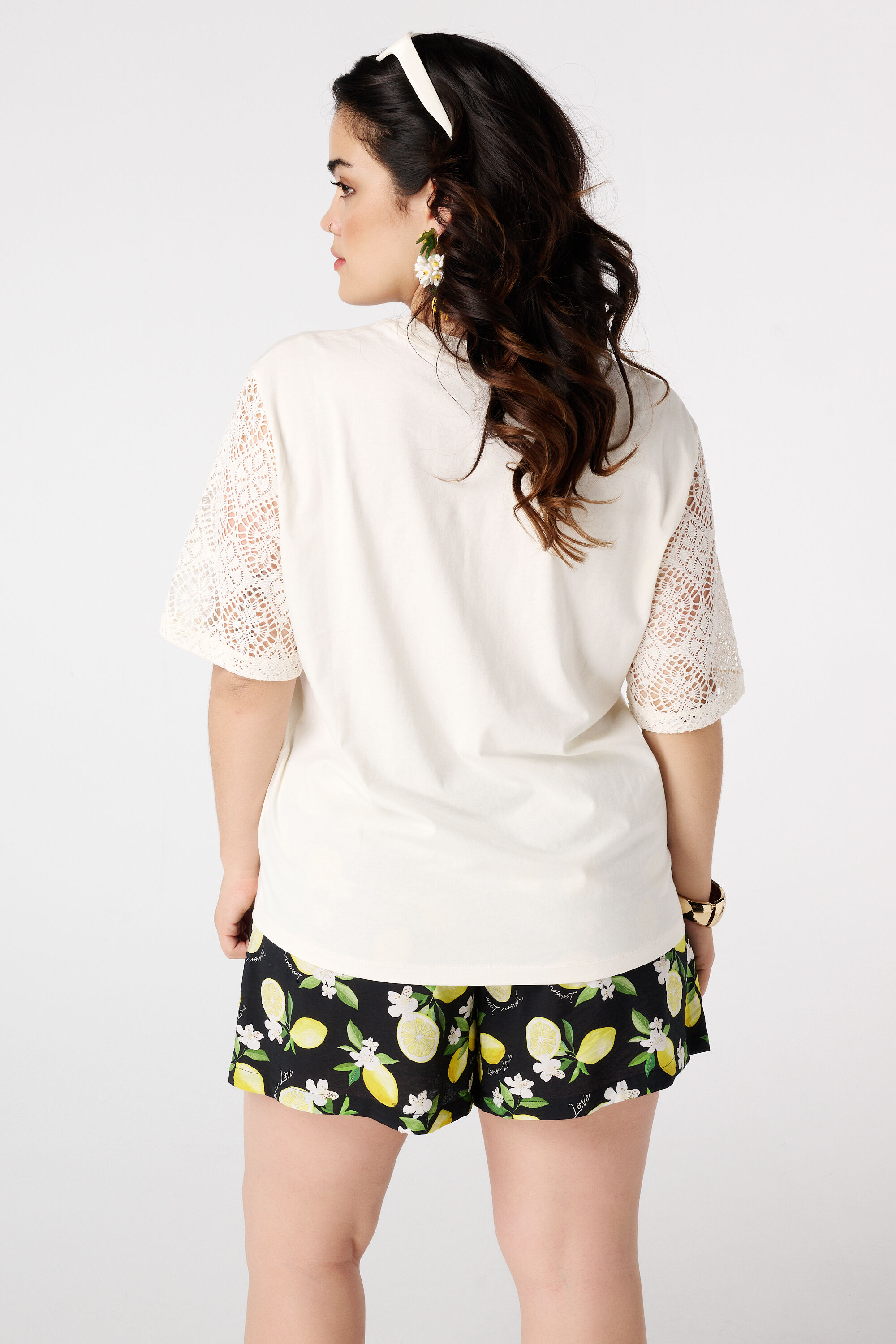 Camiseta con estampado de limones image number 3