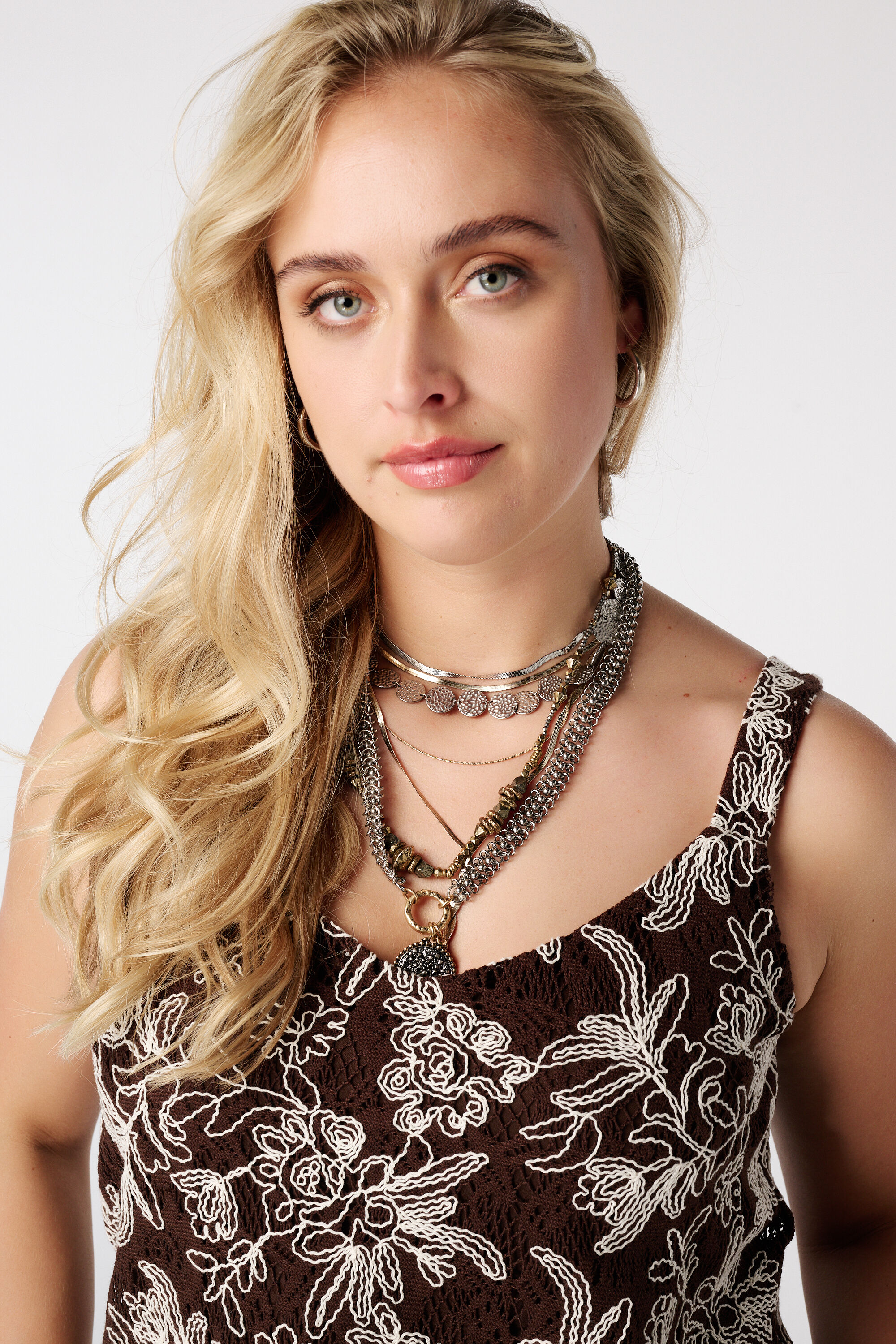 Top de crochet con estampado floral image number 4