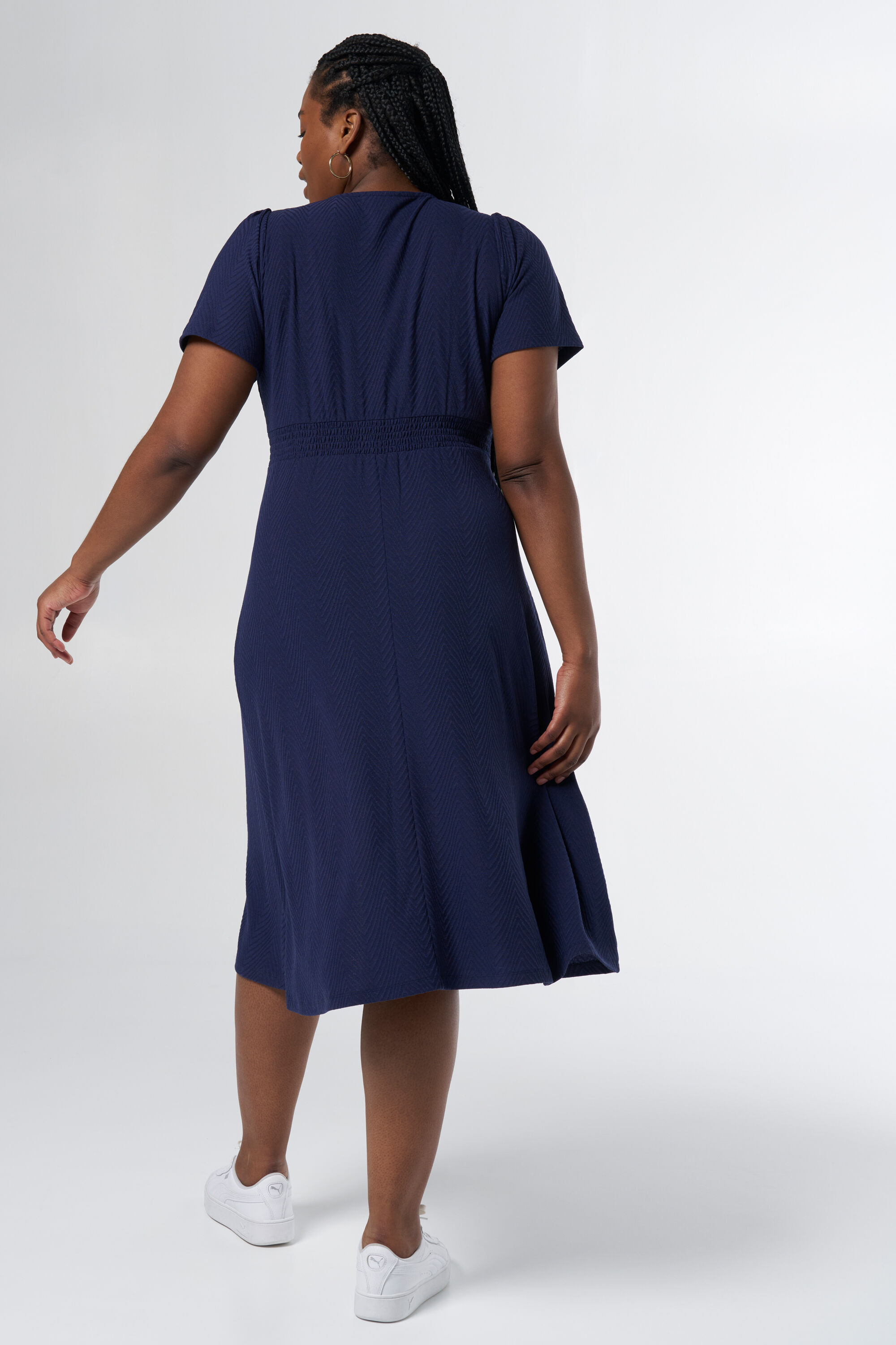 Vestido con textura image number 3