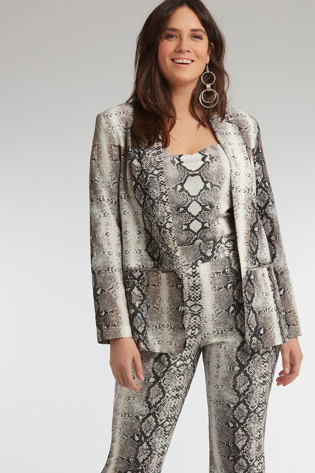 Blazer con estampado de serpiente image number 6