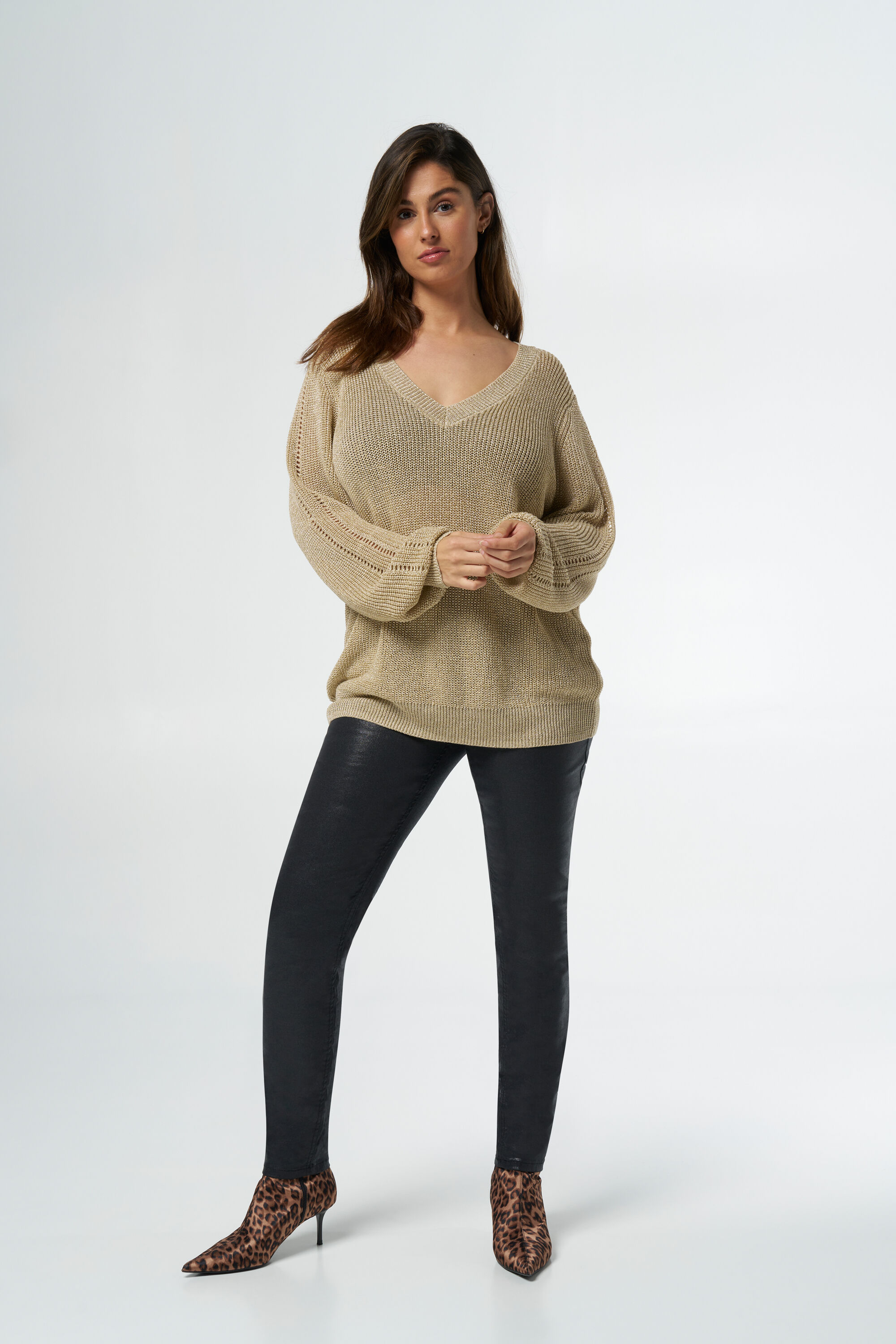 Jersey con detalles met&aacute;licos image number 5