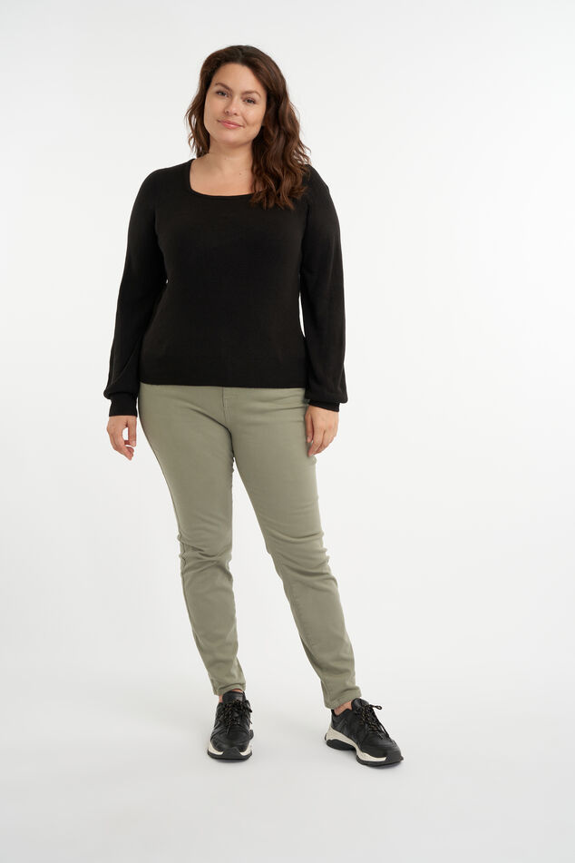 Suéter de cuello cuadrado image number 5